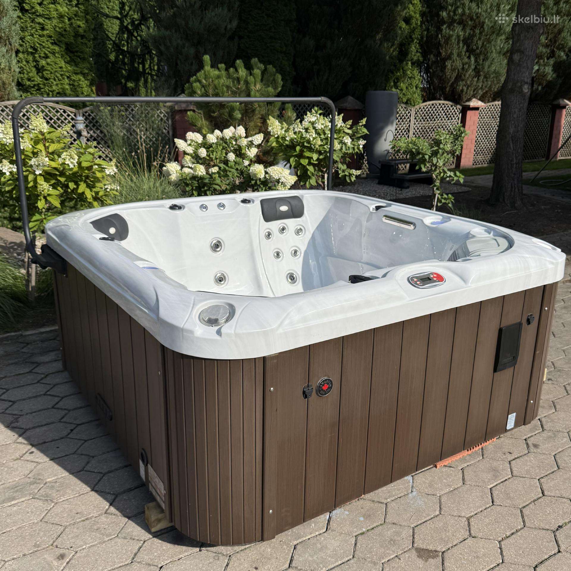 Sūkurinė vonia Jacuzzi