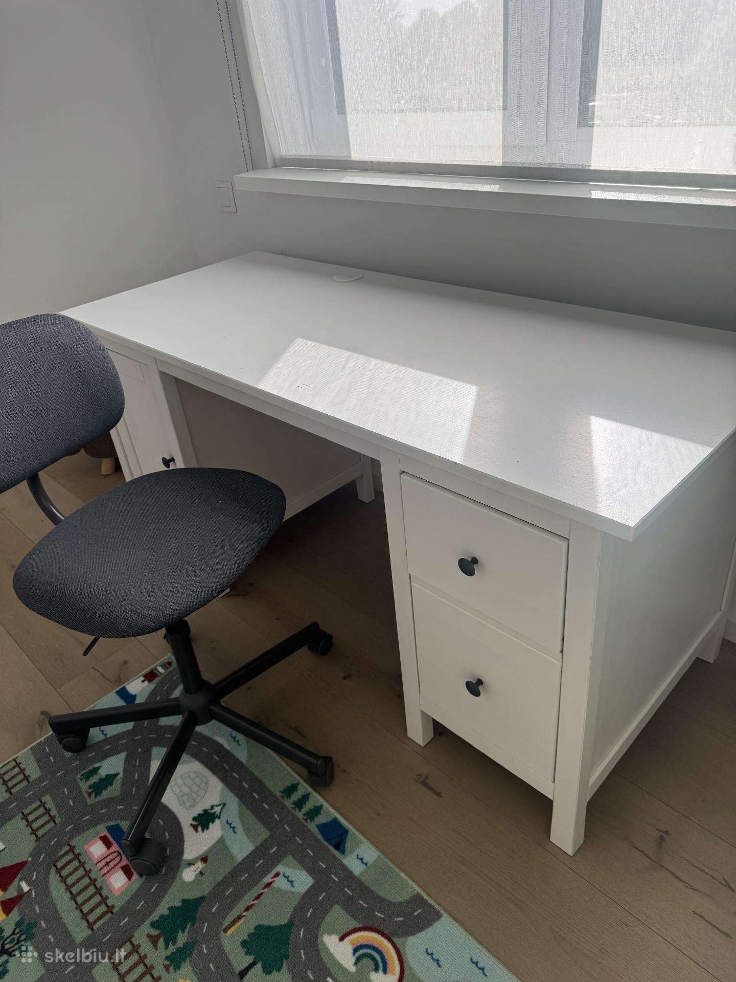 Stalas Hemnes