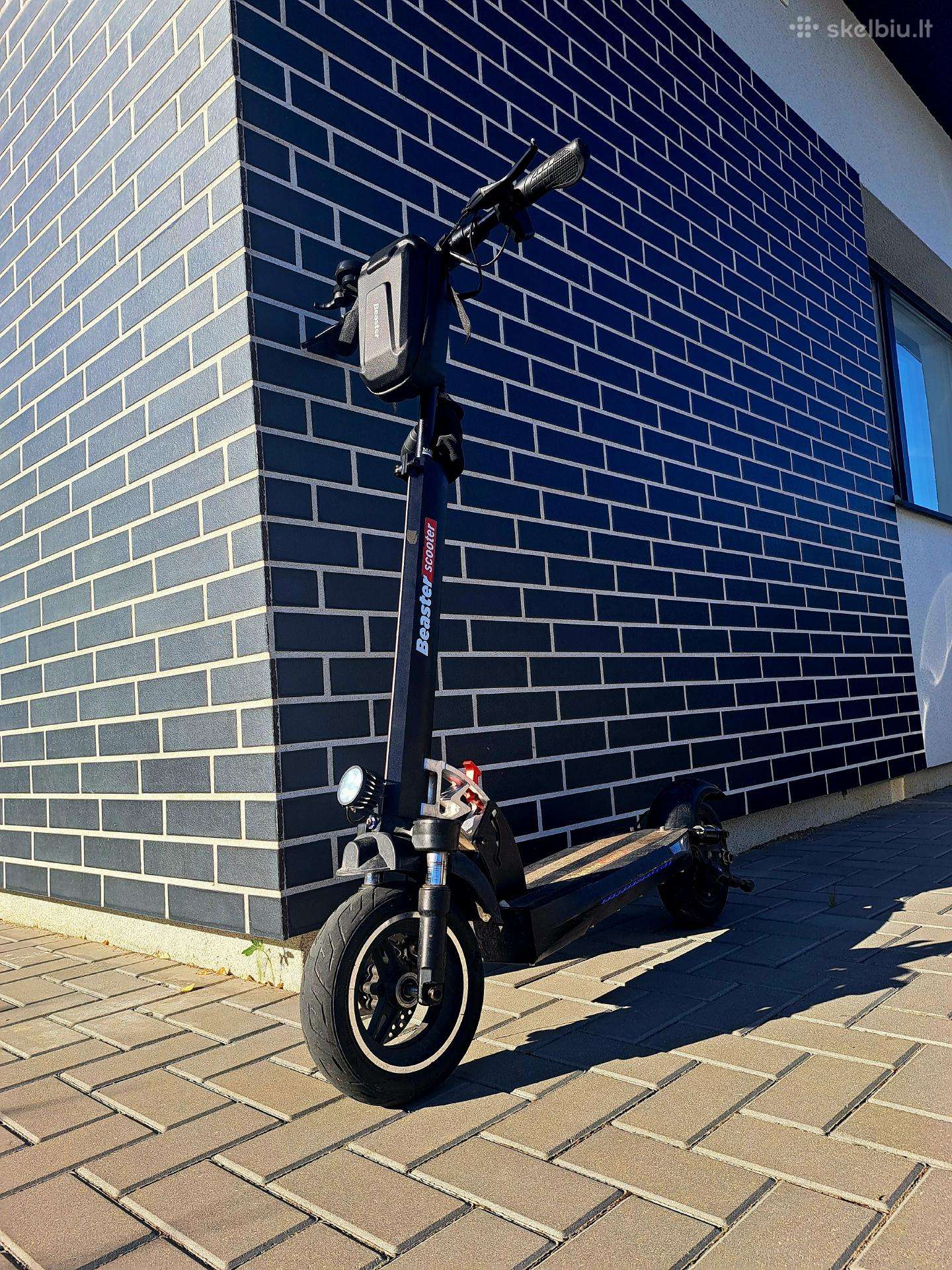 Electric scooter Beaster Scooter