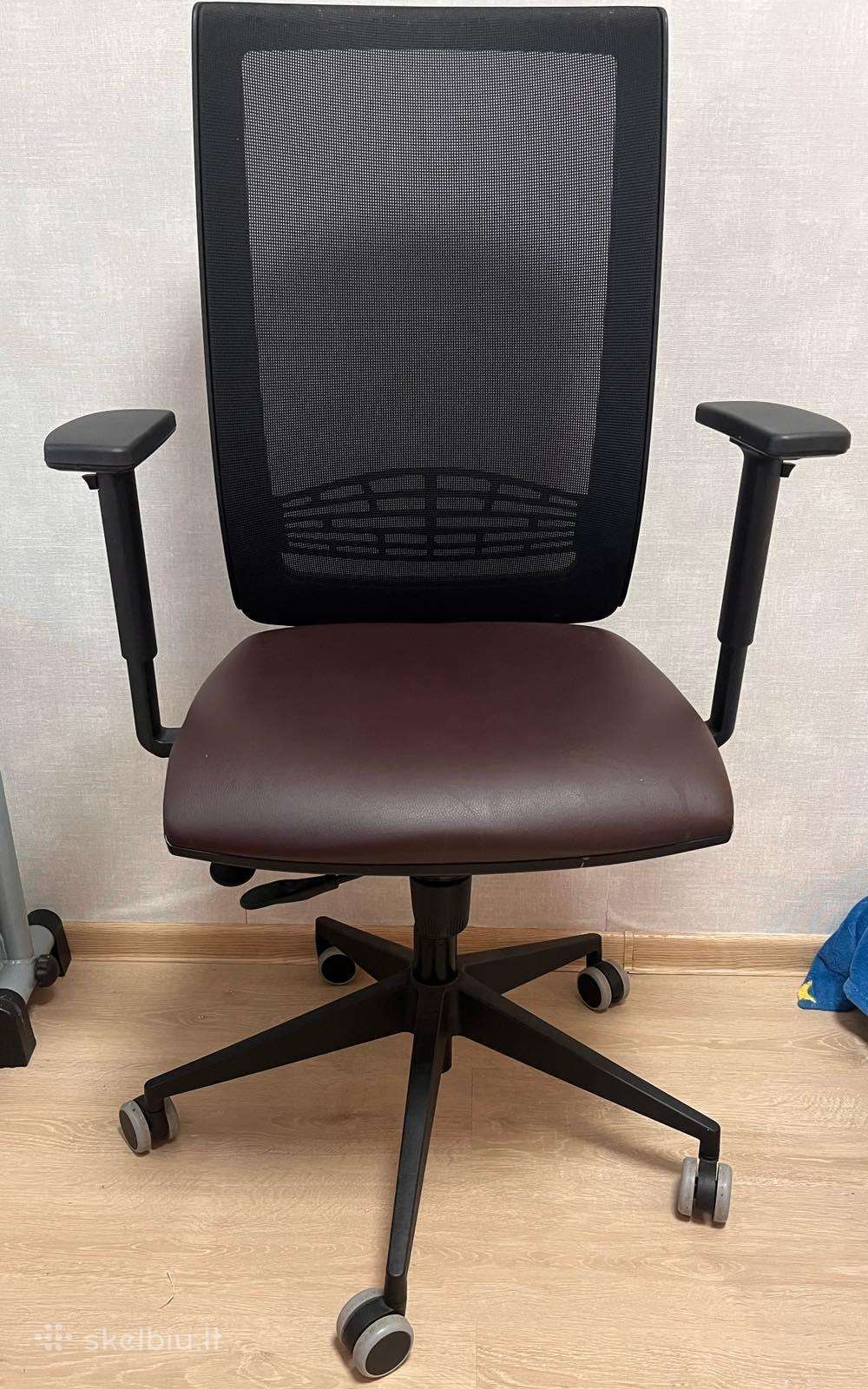 Ergonomine biuro kėde