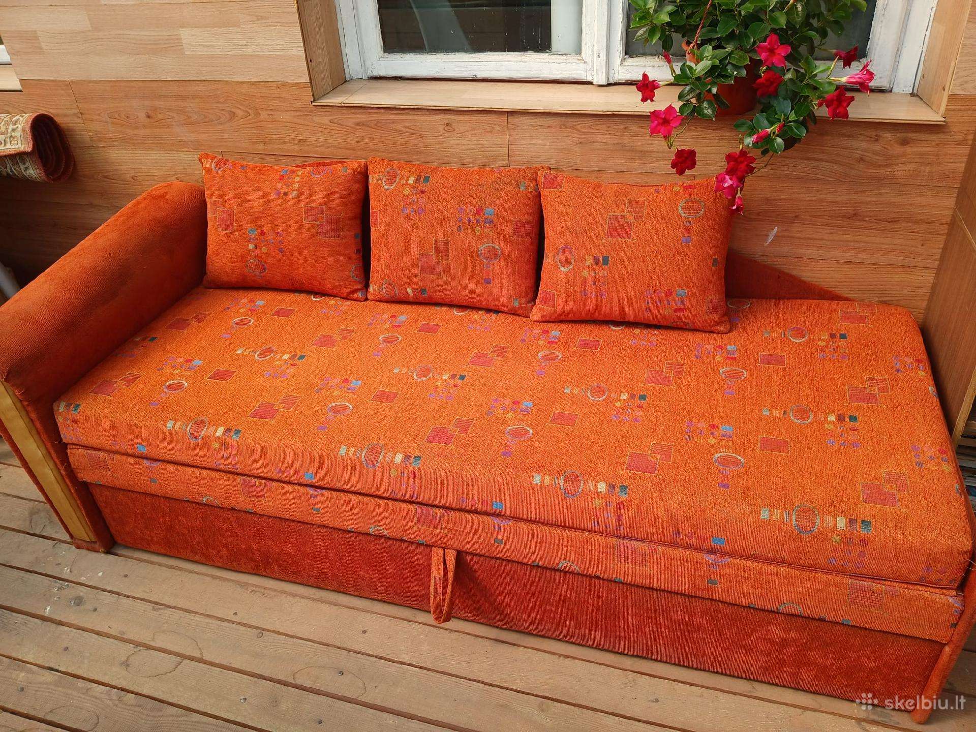 Parduodama sofa-lova