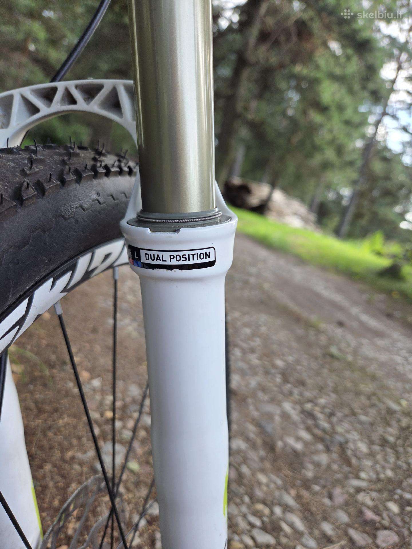 Mountain bike Cube