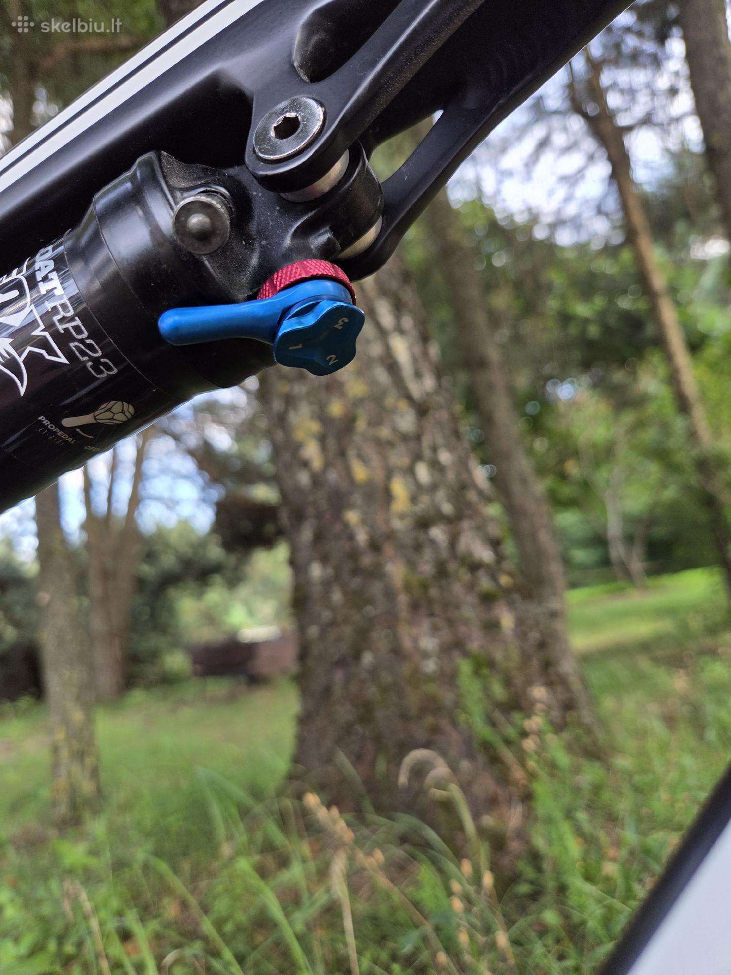 Mountain bike Cube