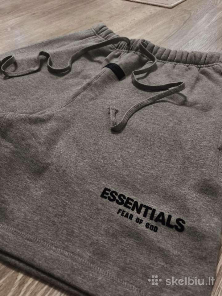 Essentials šortai