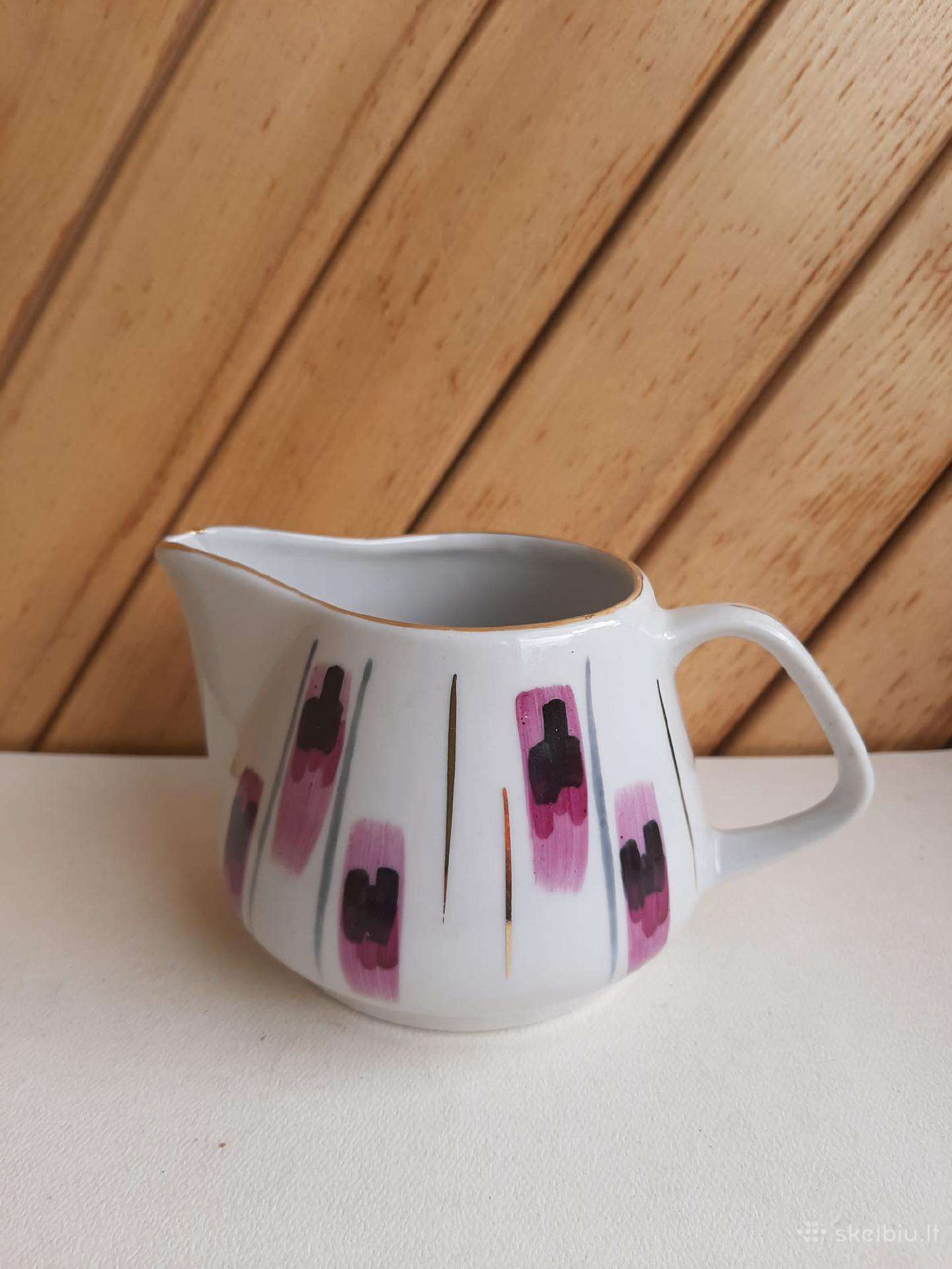 Kreminė Viola, сливочник Viola
