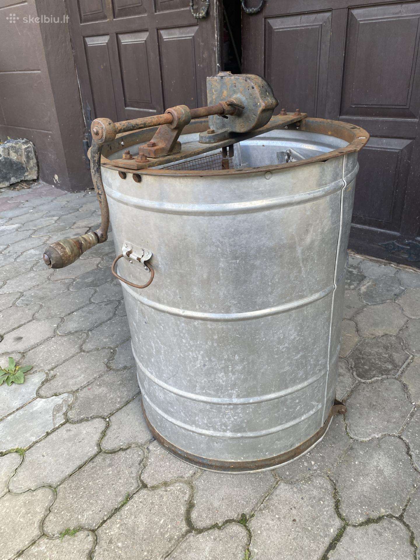 Medaus sukimo centrifuga