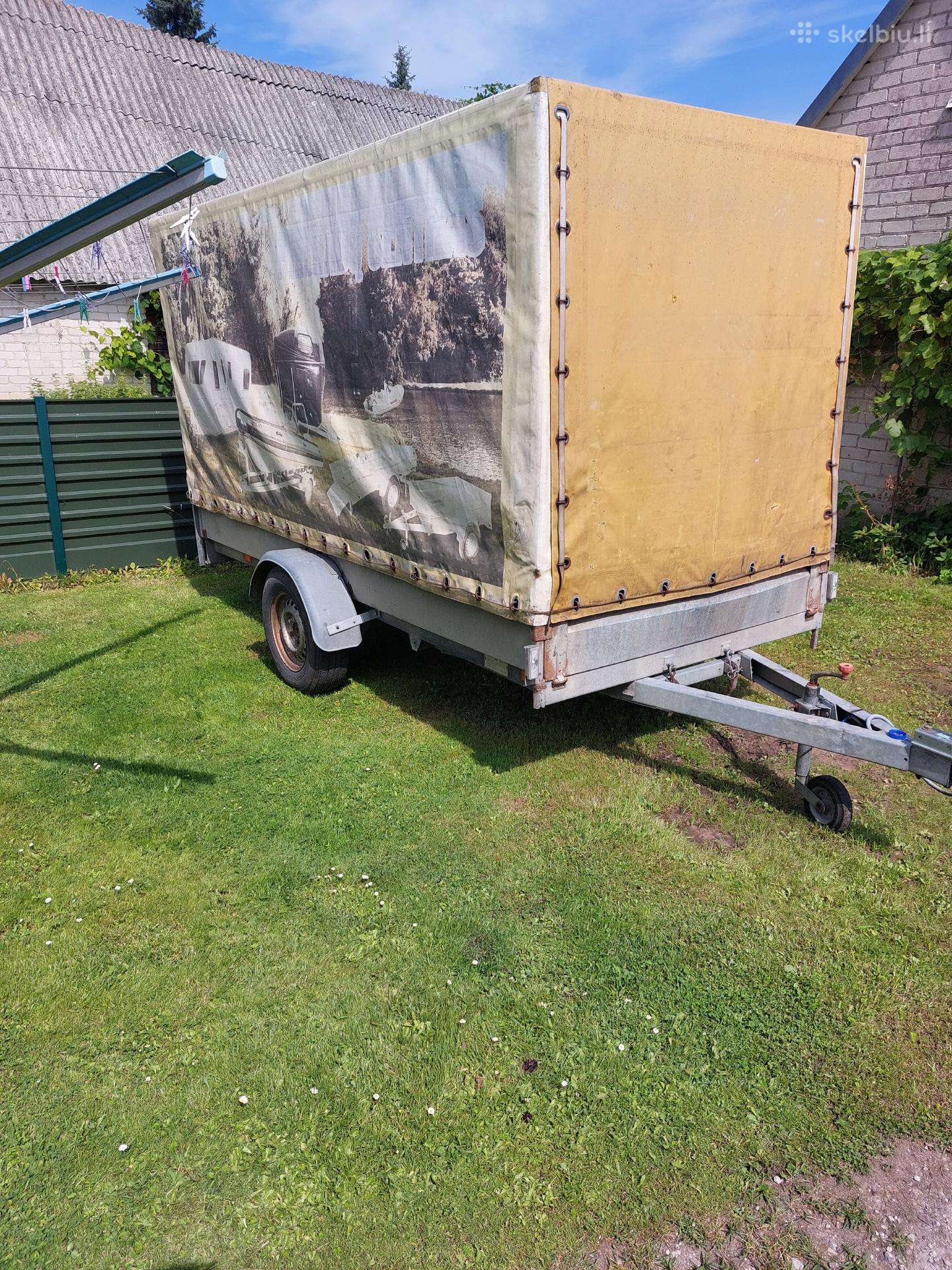 Tauras, passenger car trailers