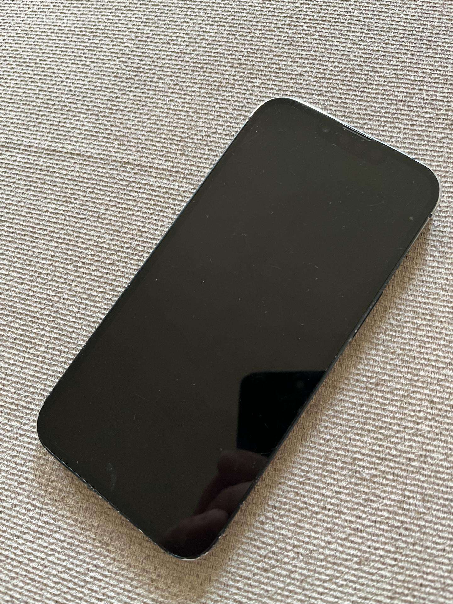 iPhone 13
