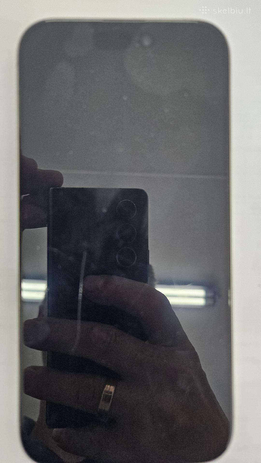 iPhone 15 pro 256