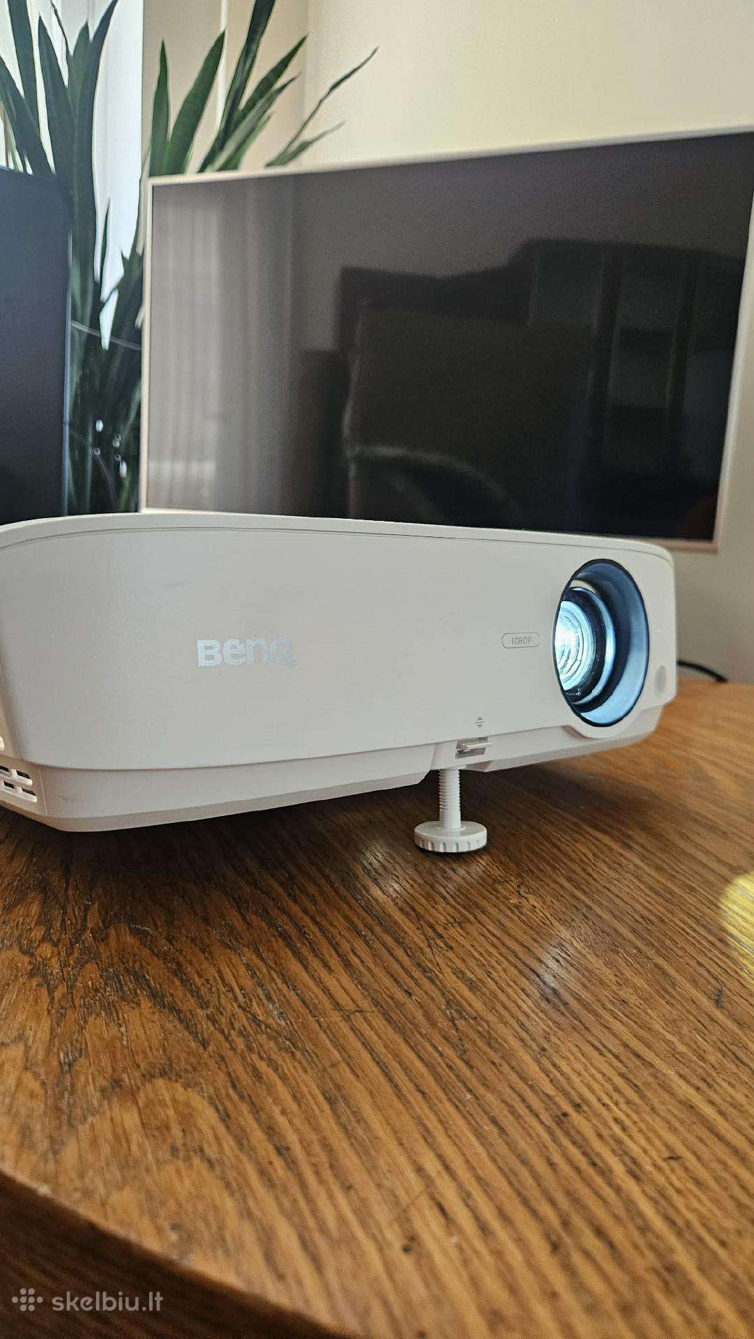 Benq Mh 534 Projektorius