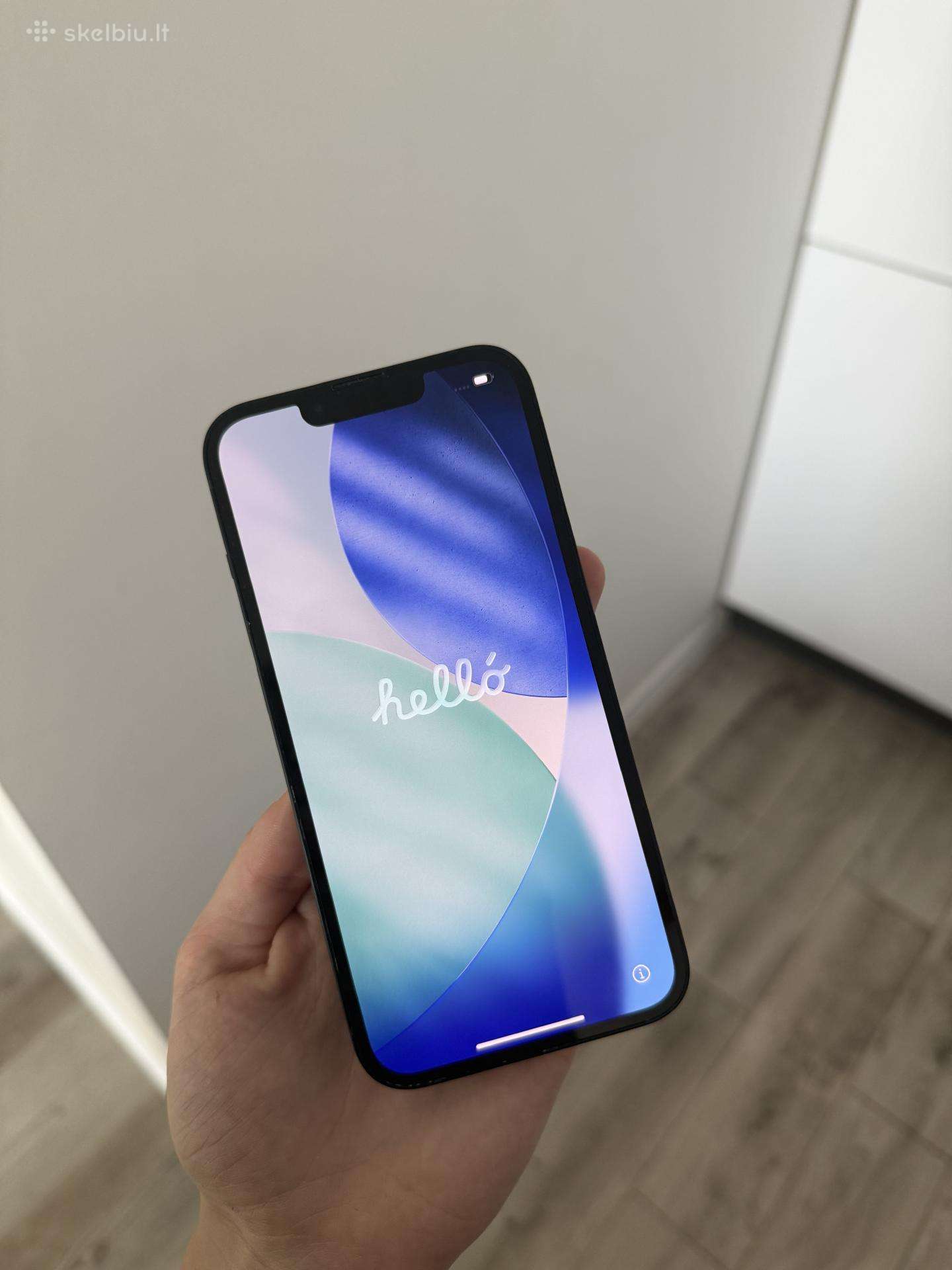 iPhone 13