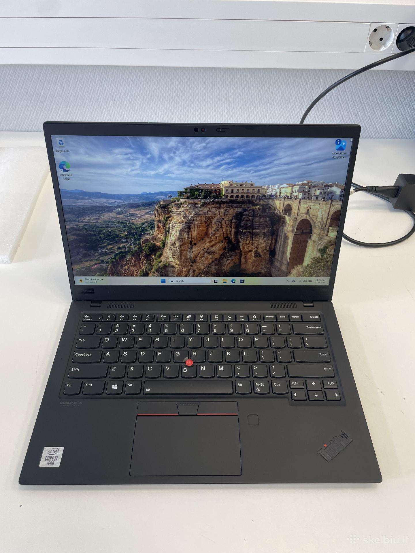 Lenovo Thinkpad X1 Carbon Gen8 i7-10610u 16 GB 512