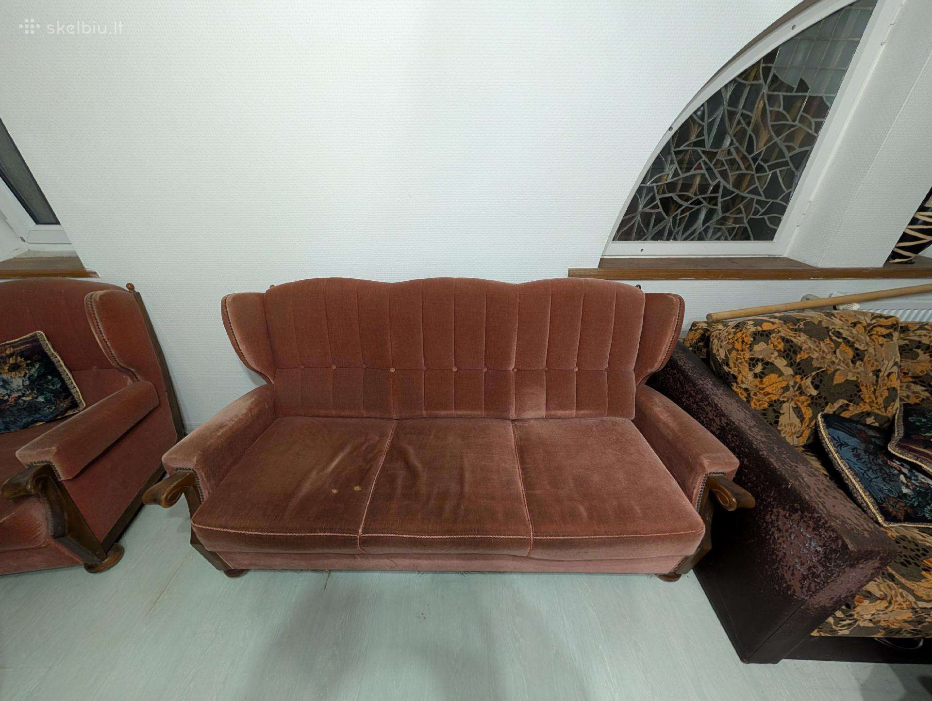 Sofa : trivietė, dvivietė ir vienvietė
