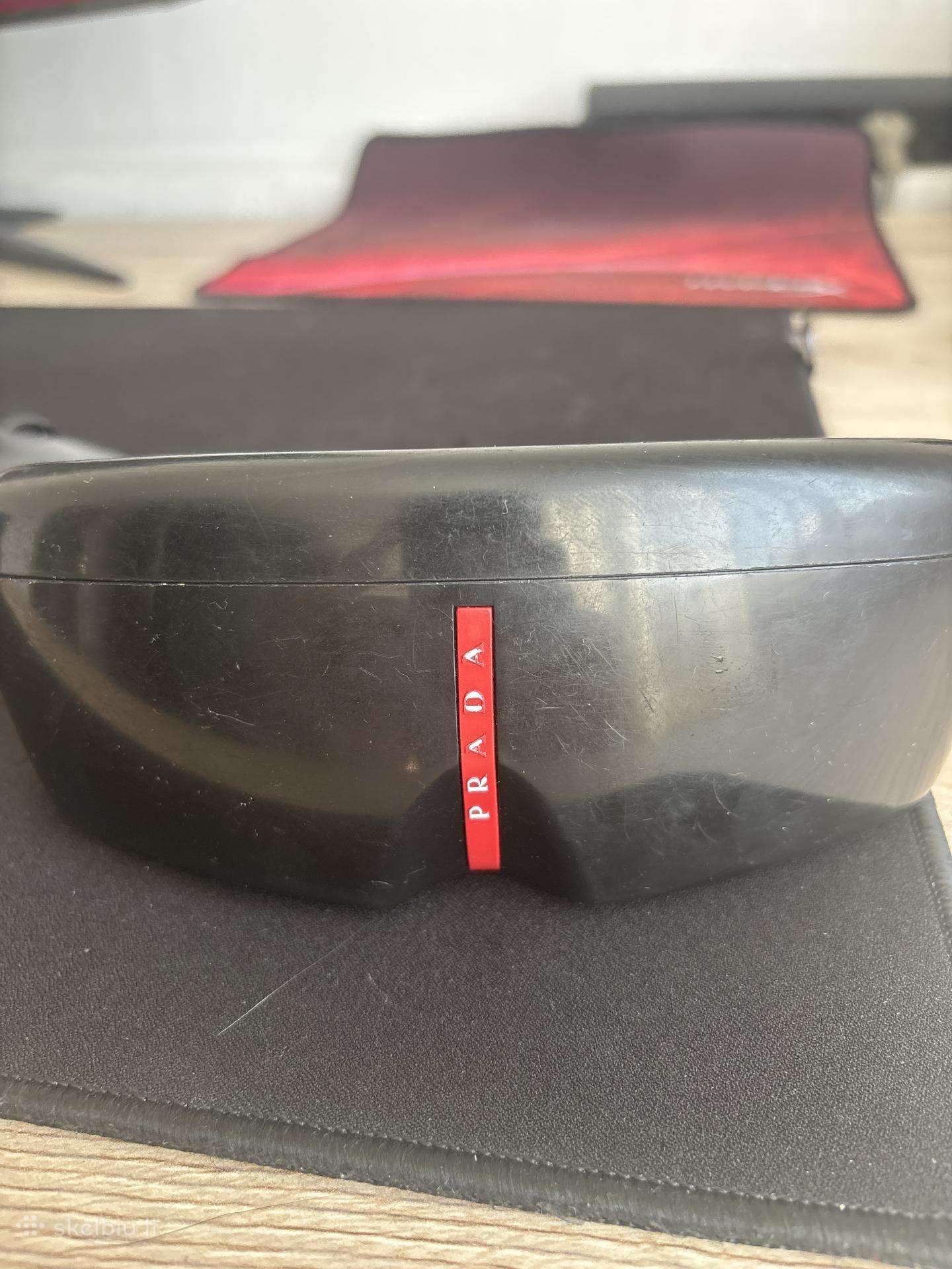 Org prada akiniai
