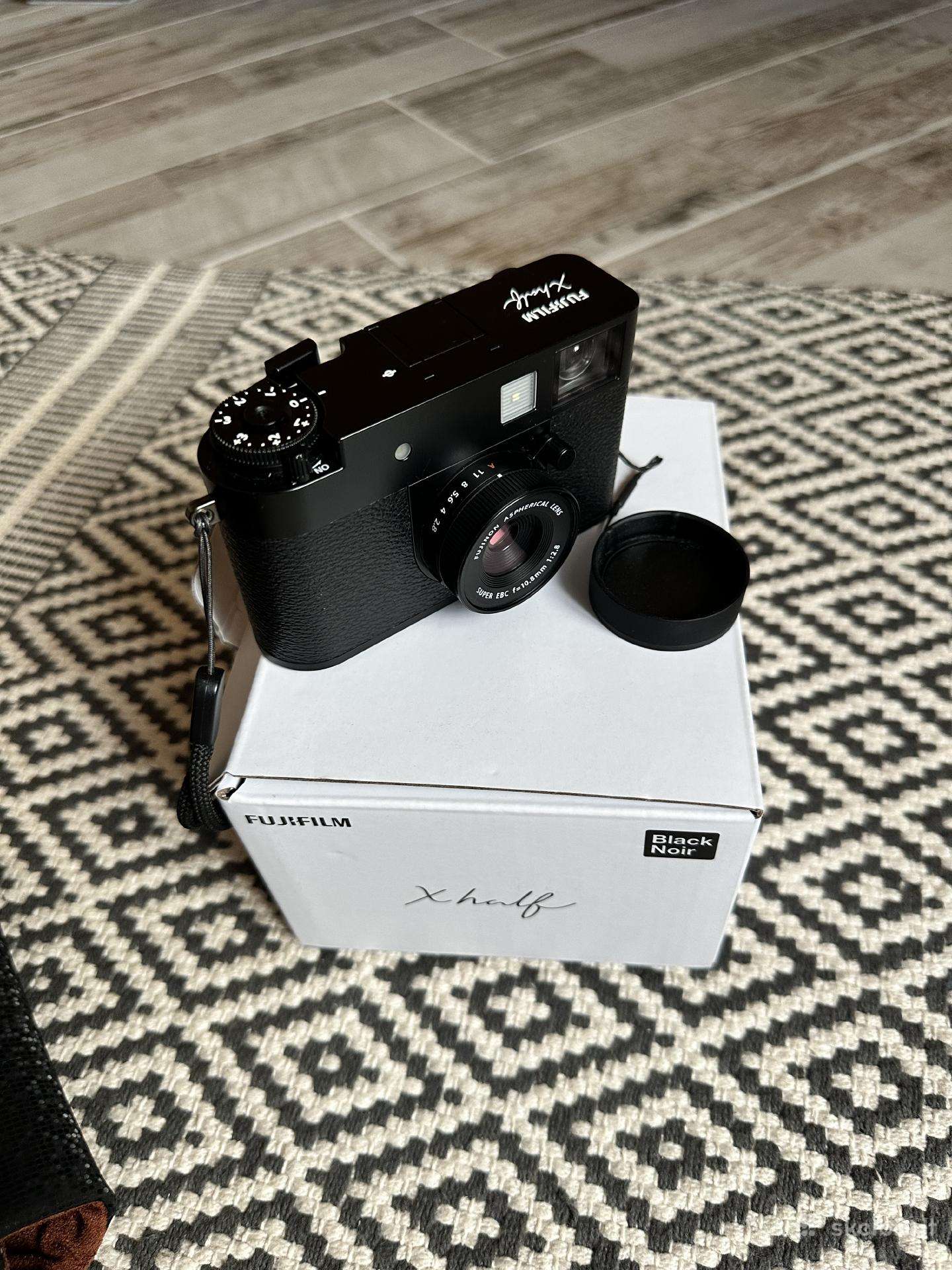 Fujifilm x half skaitmeninis fotoaparatas