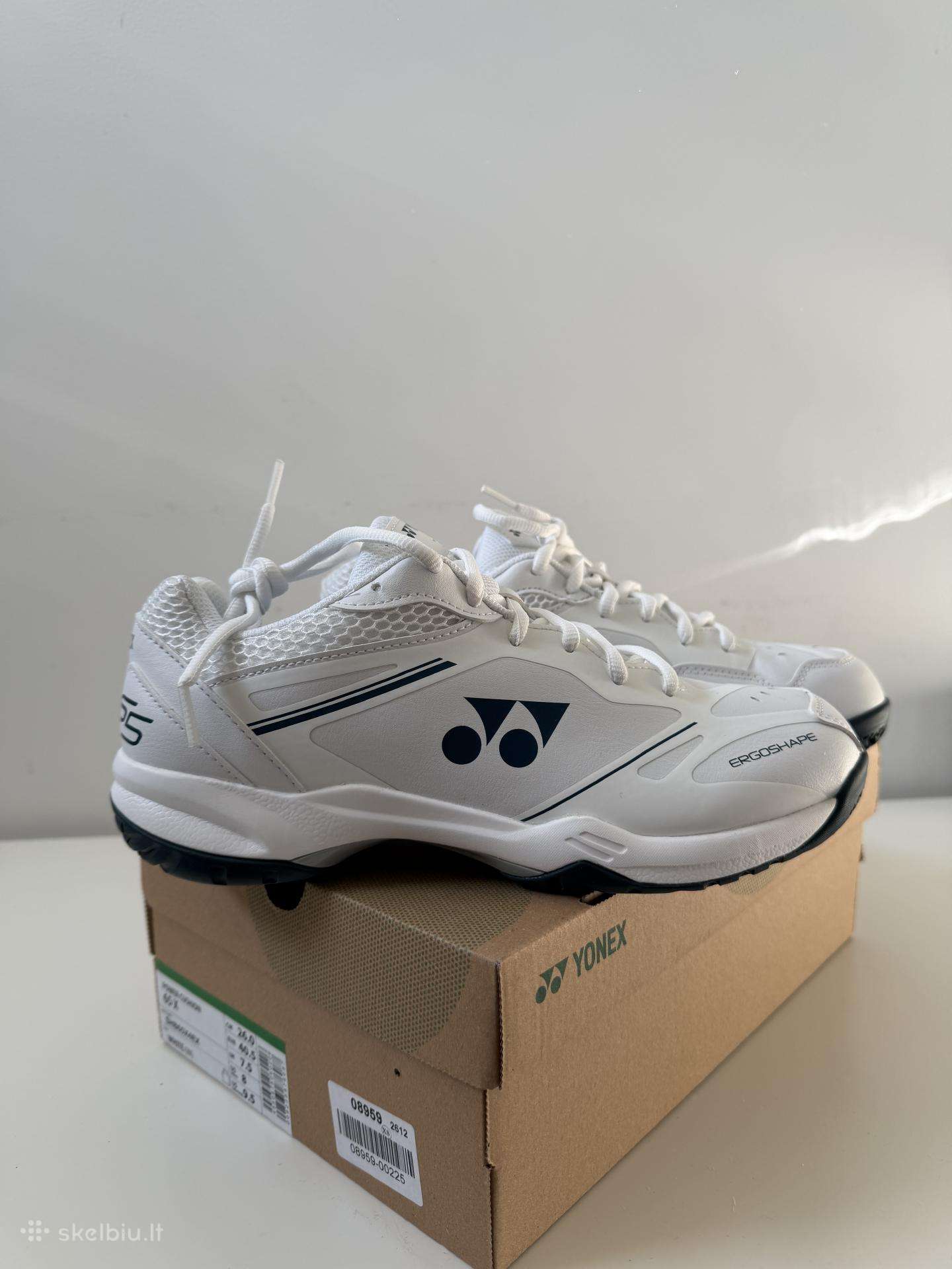 Yonex Power Cushion 65 X4 badmintono batai
