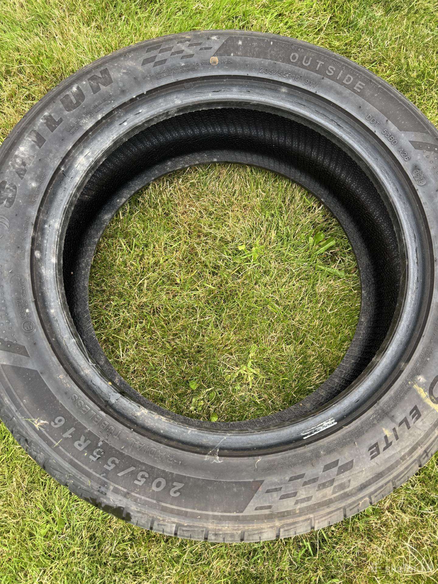 Parduoda padangas Sailun 205/55r16 su kalpokais