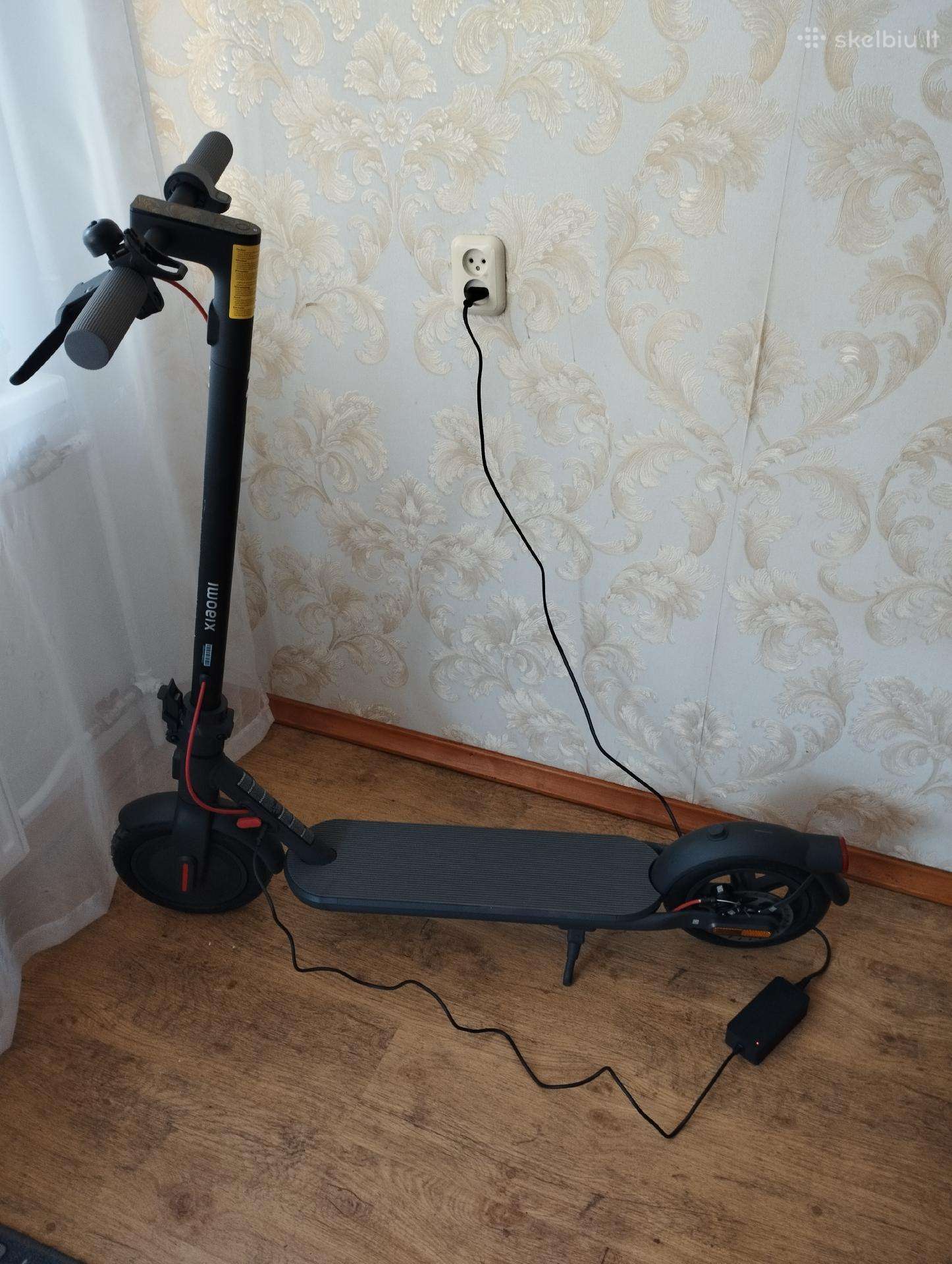 Elektrinis paspirtukas Xiaomi 4