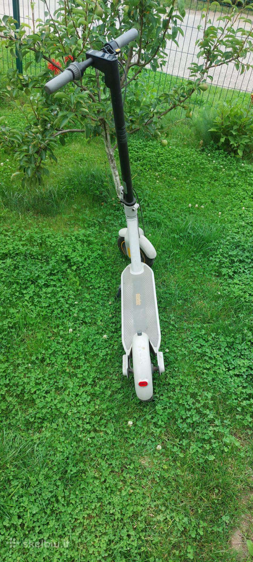 Электрический самокат NINEBOT