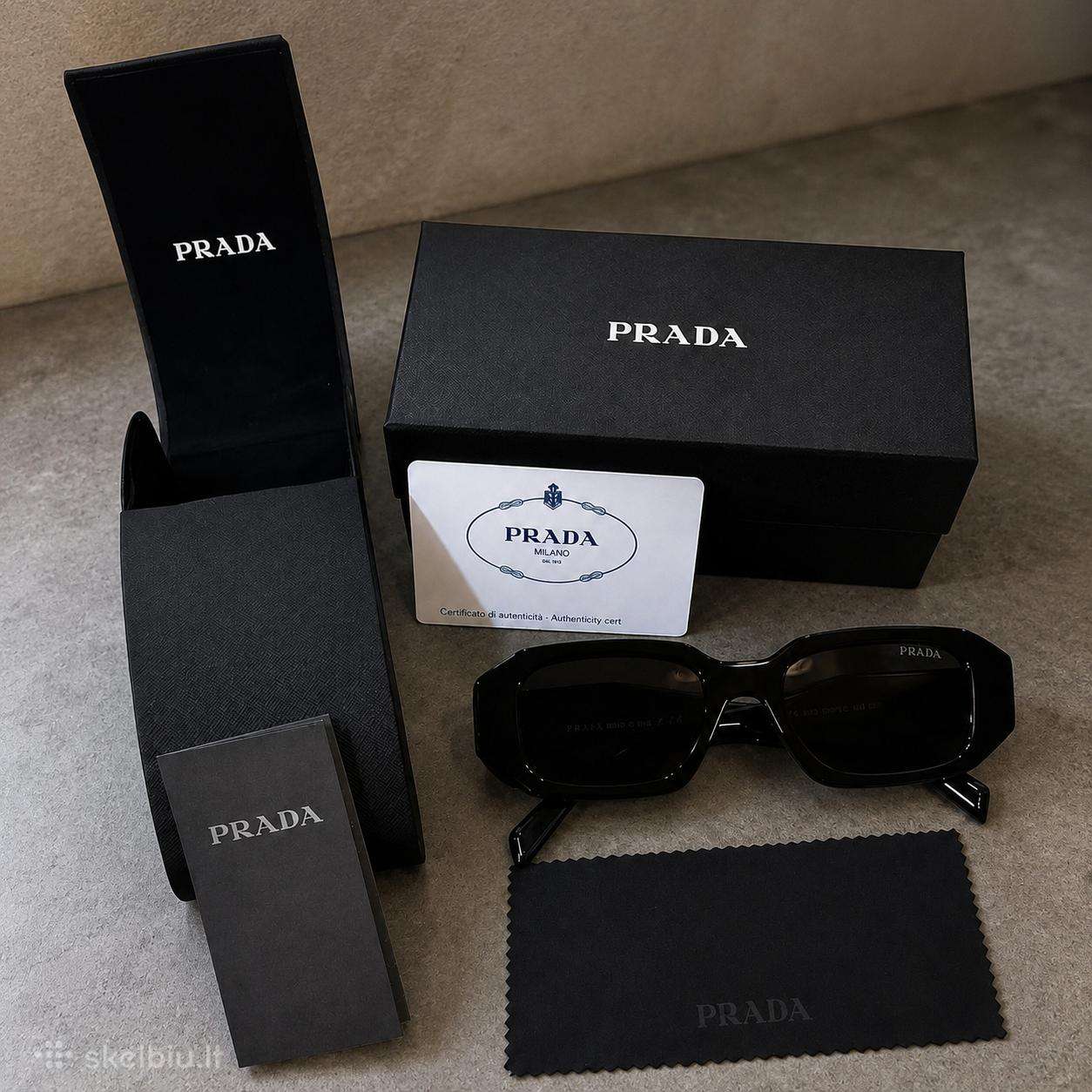 Prada akiniai juodos spalvos