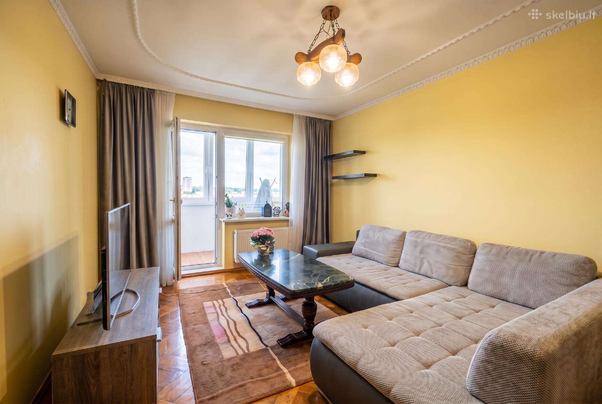 Renovuotas su įspūdingu vaizdu į miestą