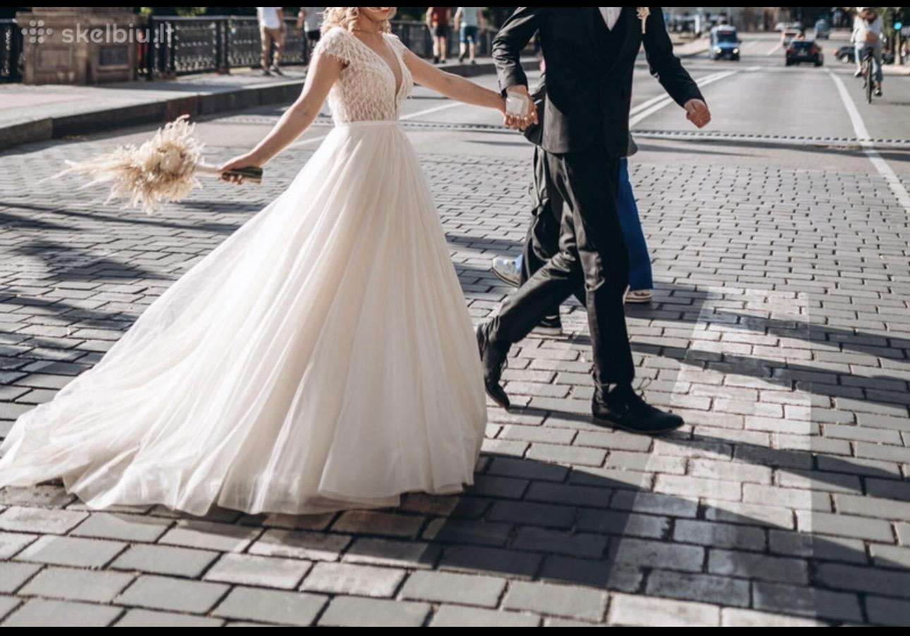 Vestuvinė suknelė