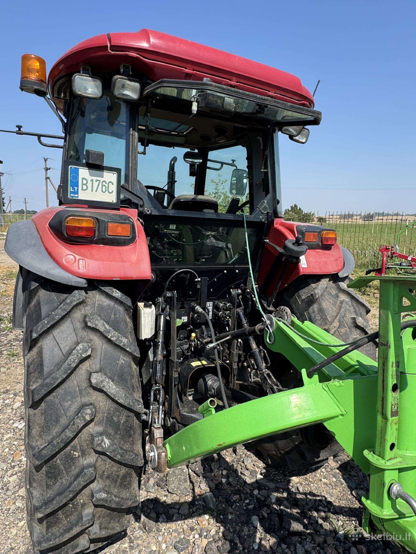 Case-IH FARMALL 105A, tractors