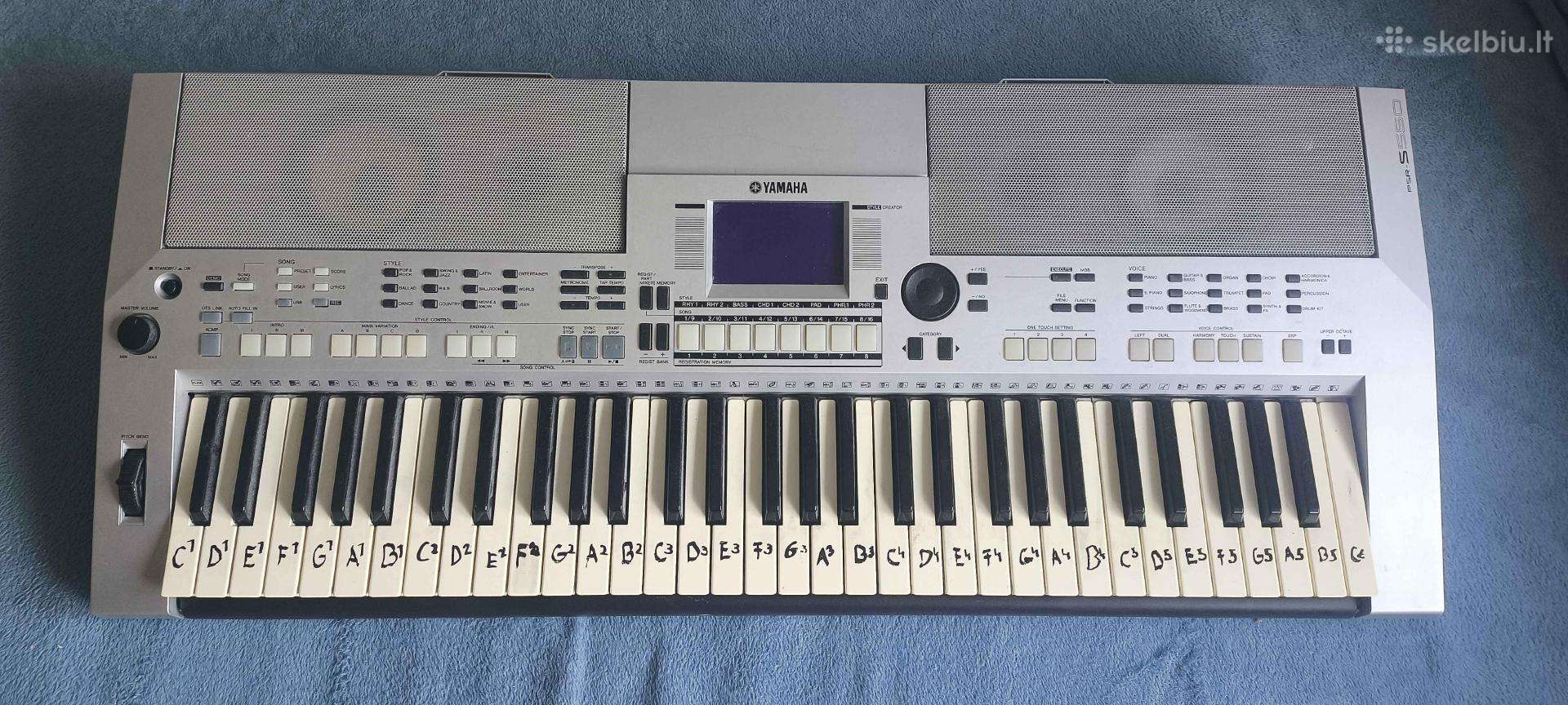 Yamaha Psr S550