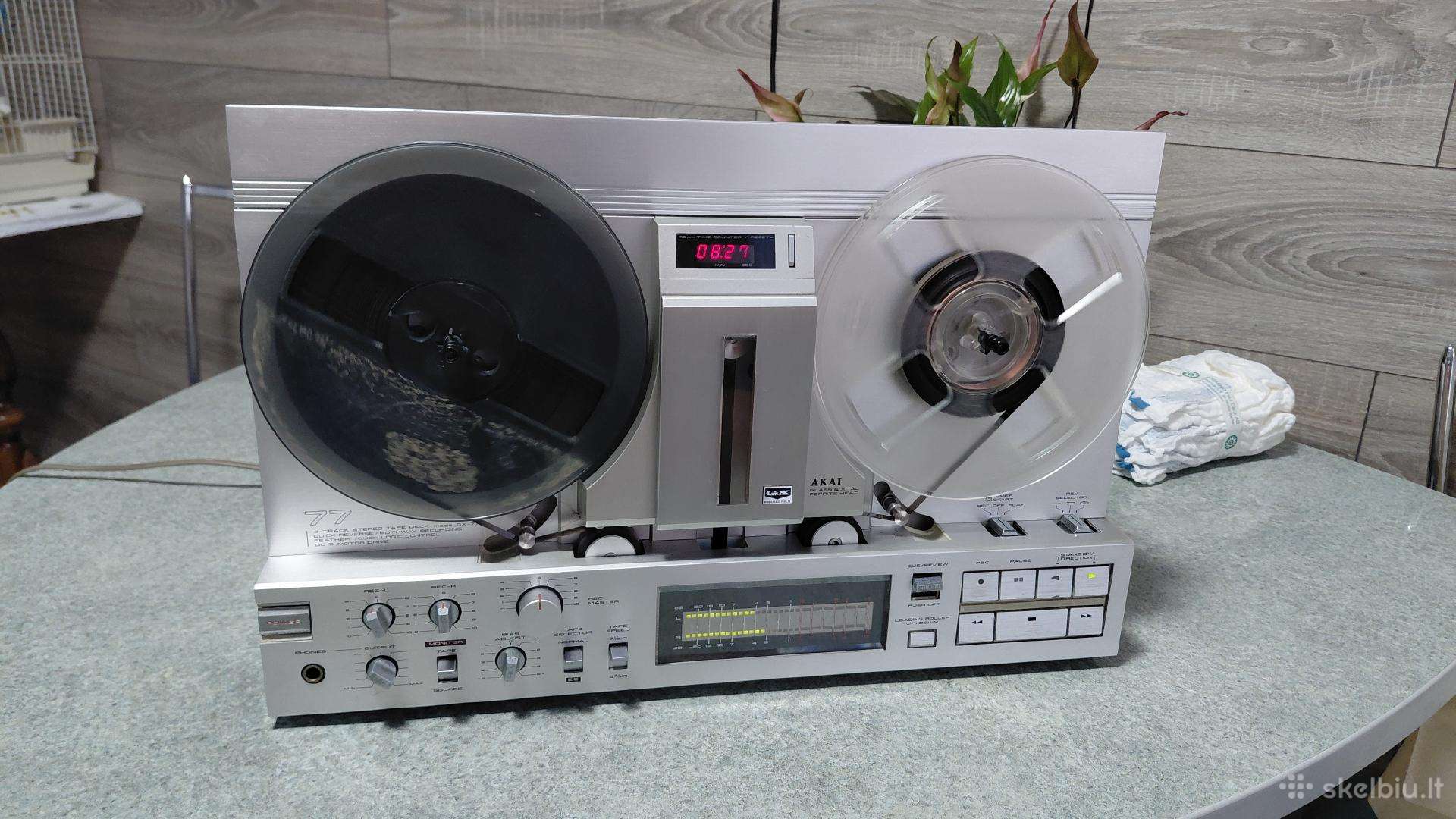 Akai GX 77