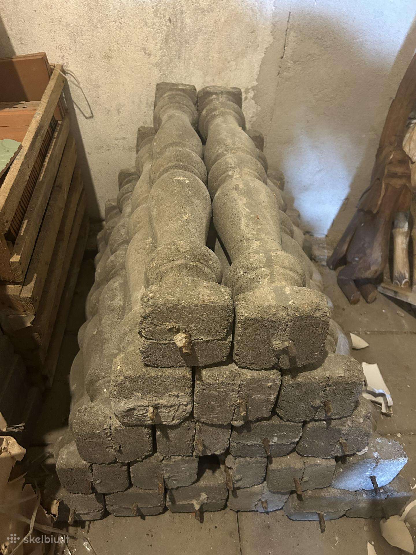 Dekoratyvinės betoninės kolonos 20 vnt.