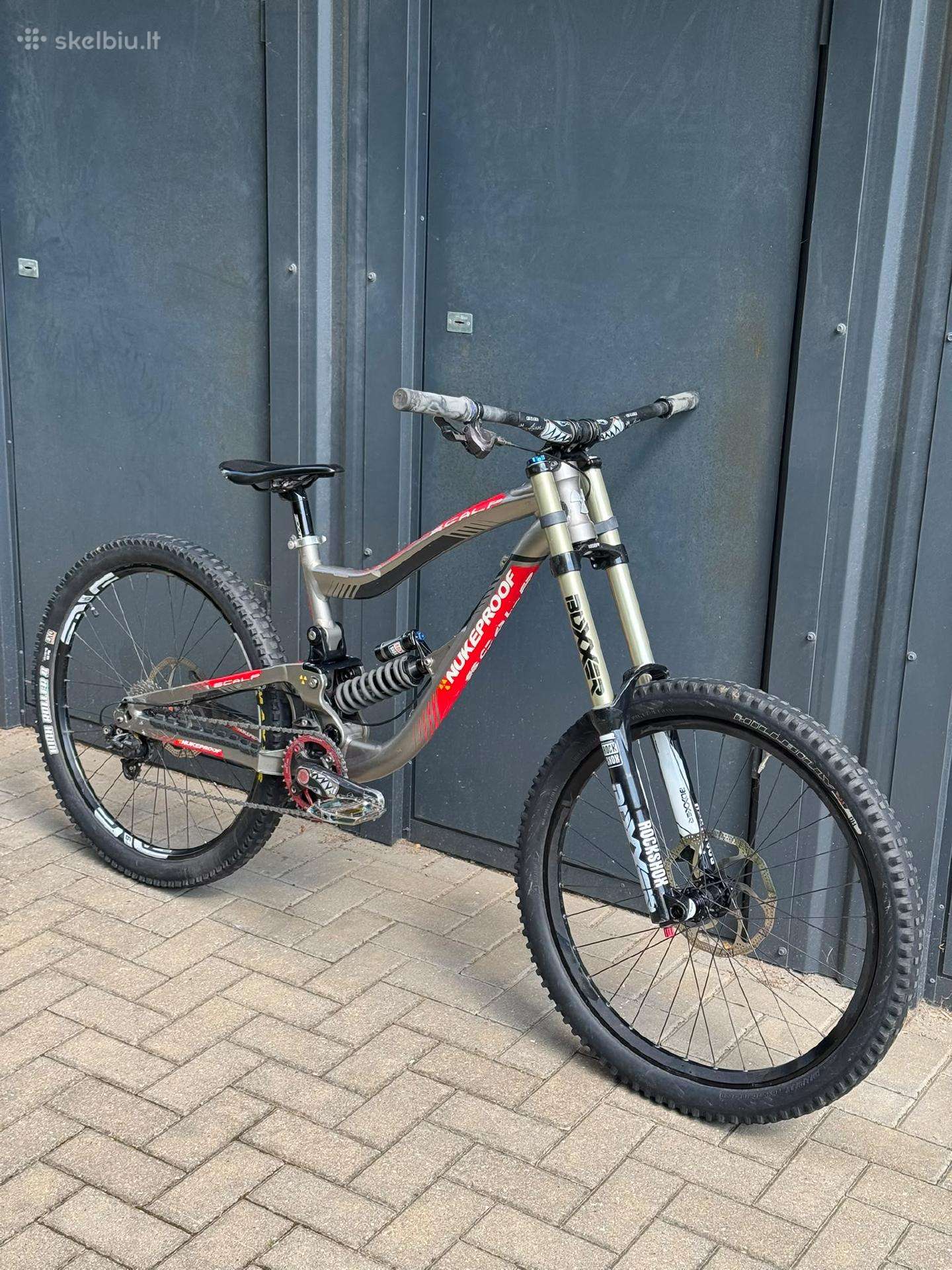 Nukeproof scalp downhill