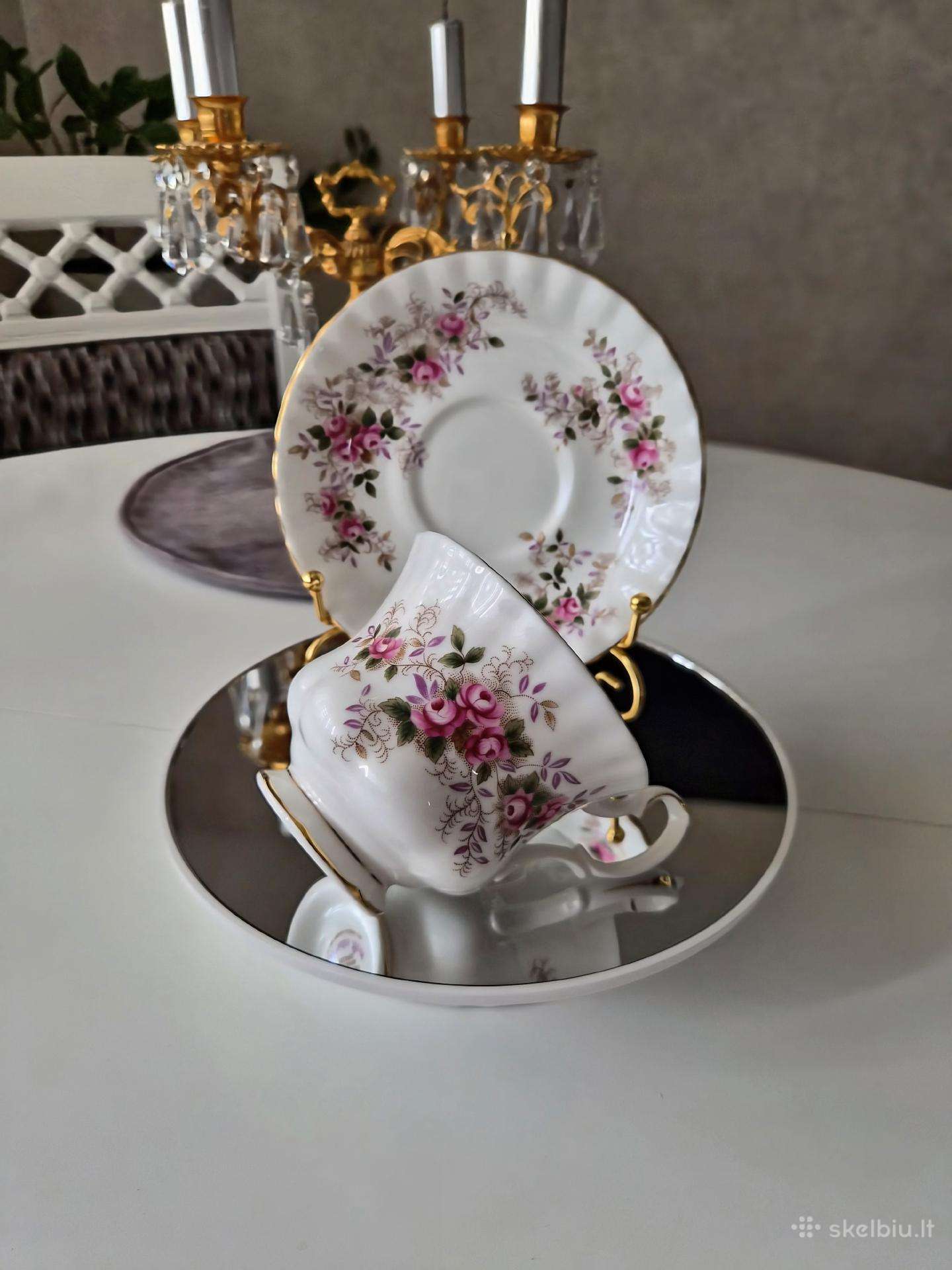 Royal Albert duetas