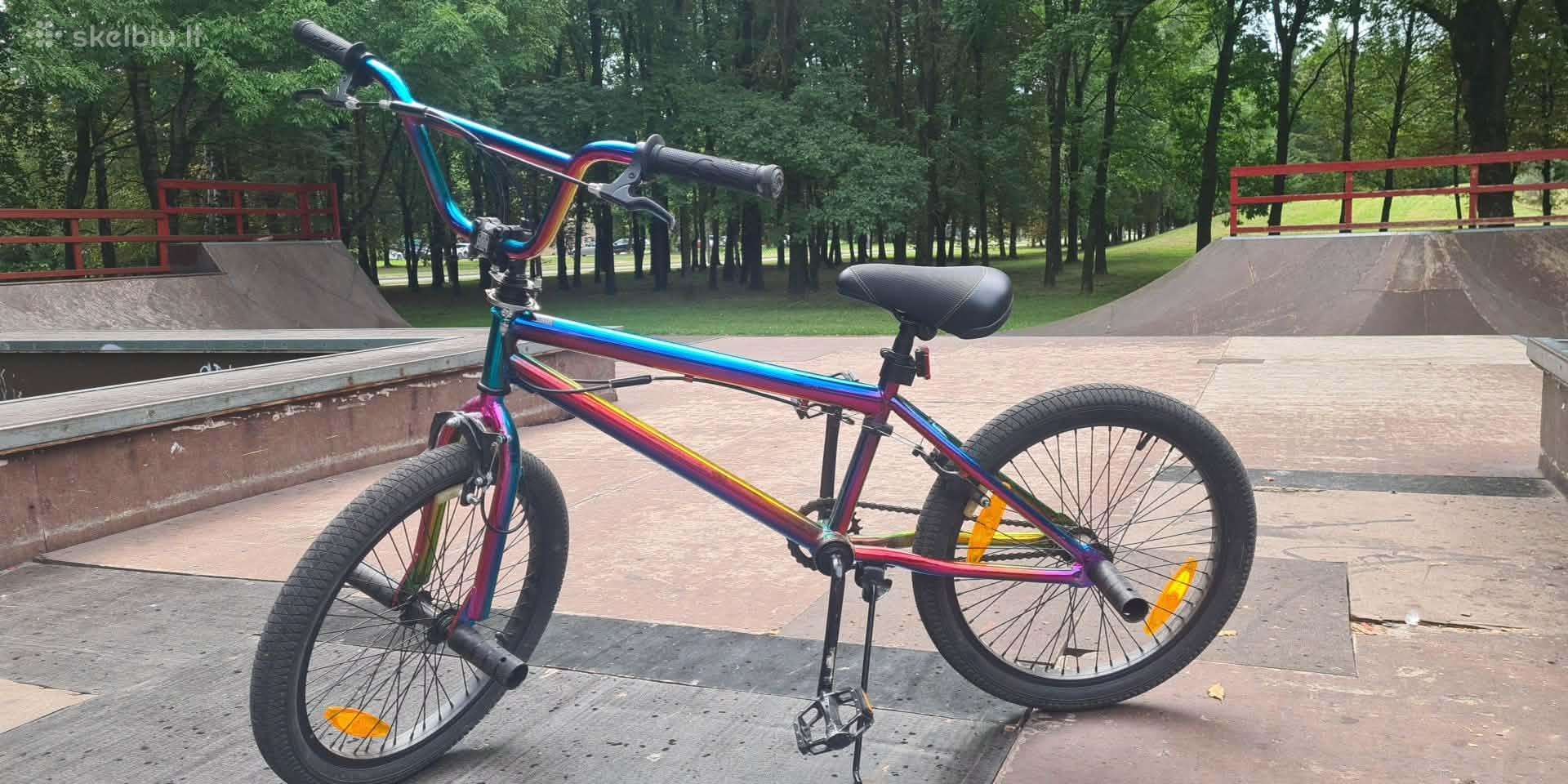 Parduodamas BMX dviratis.labai geros būklės