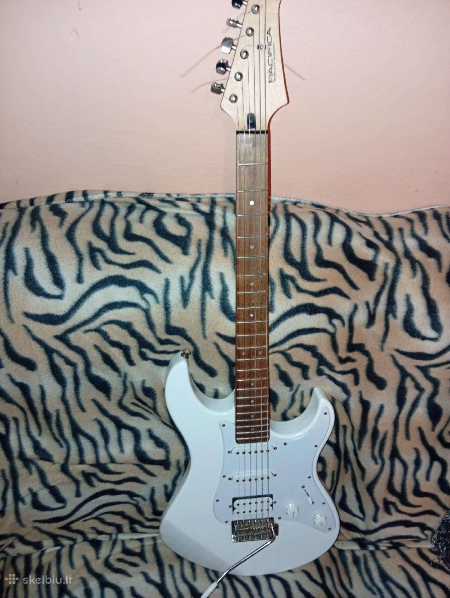 Elektrinė gitara