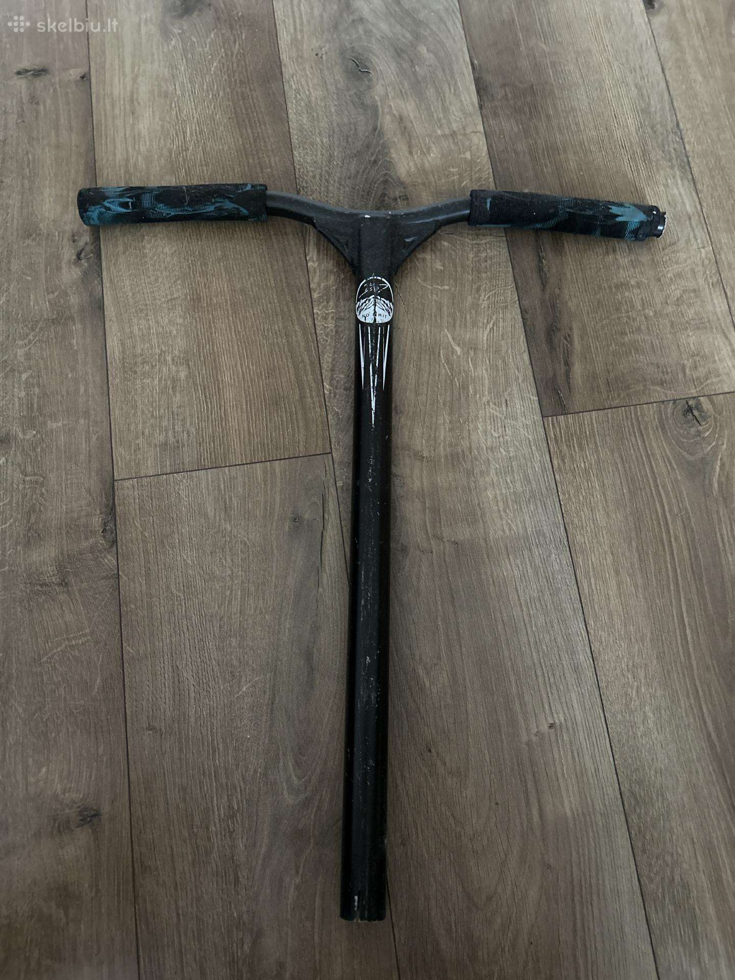 Striker bar