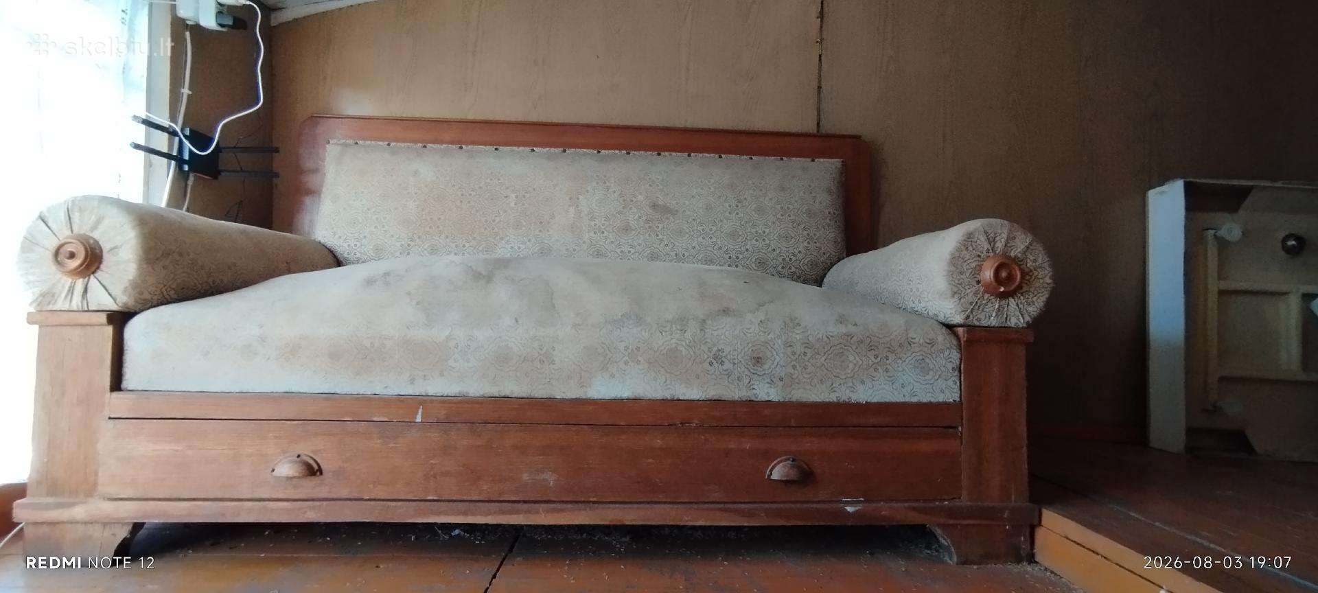 Gal kam sofos atsirestauravimui