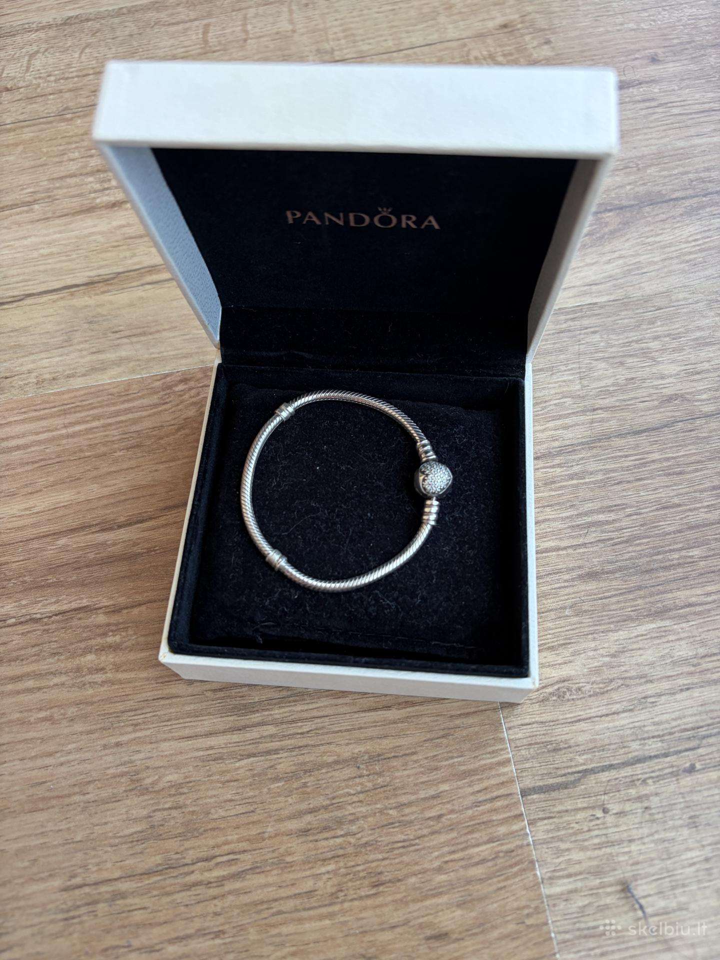 Pandora apyrankė