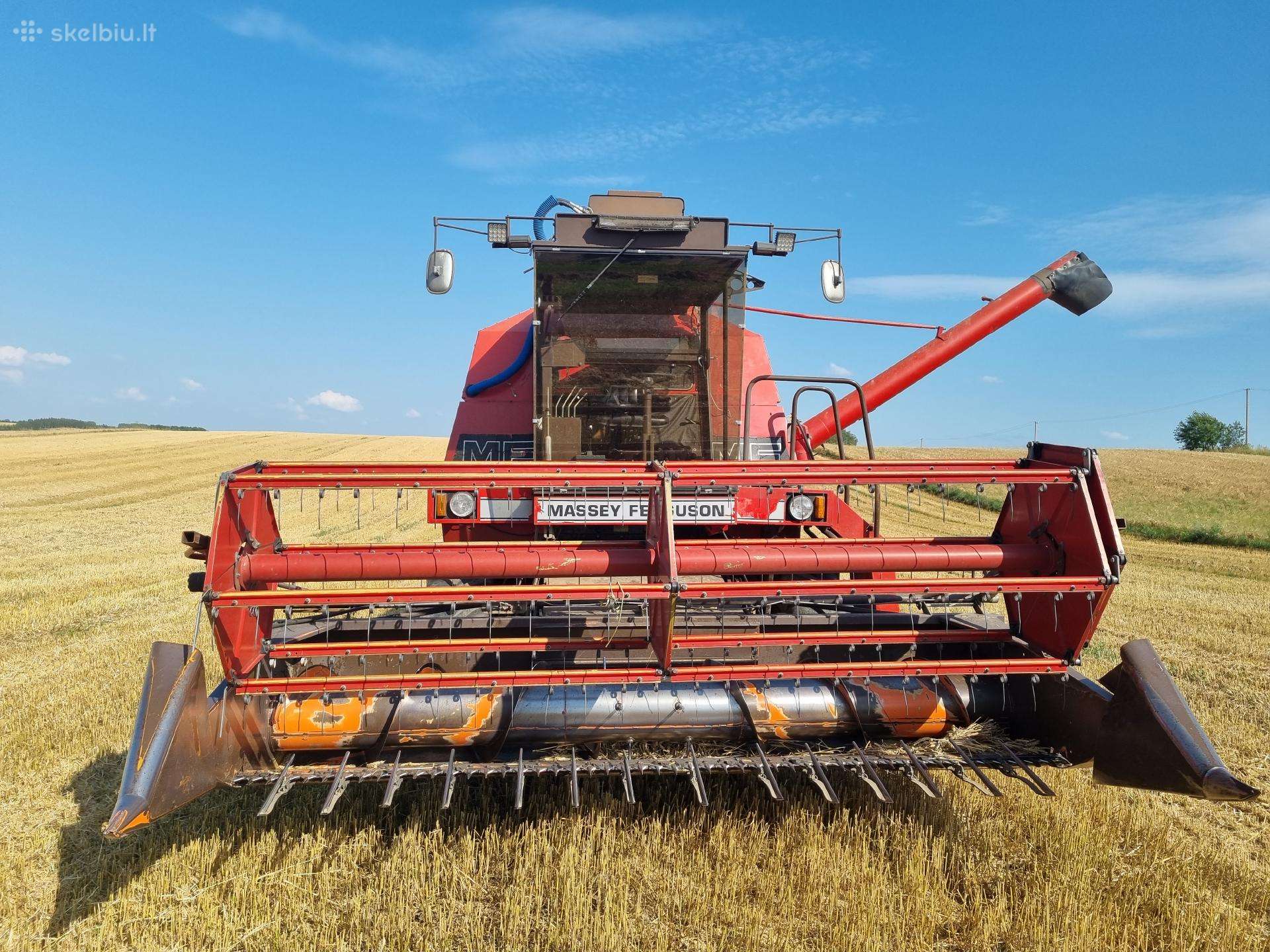 Massey Ferguson 24, combine harvesters