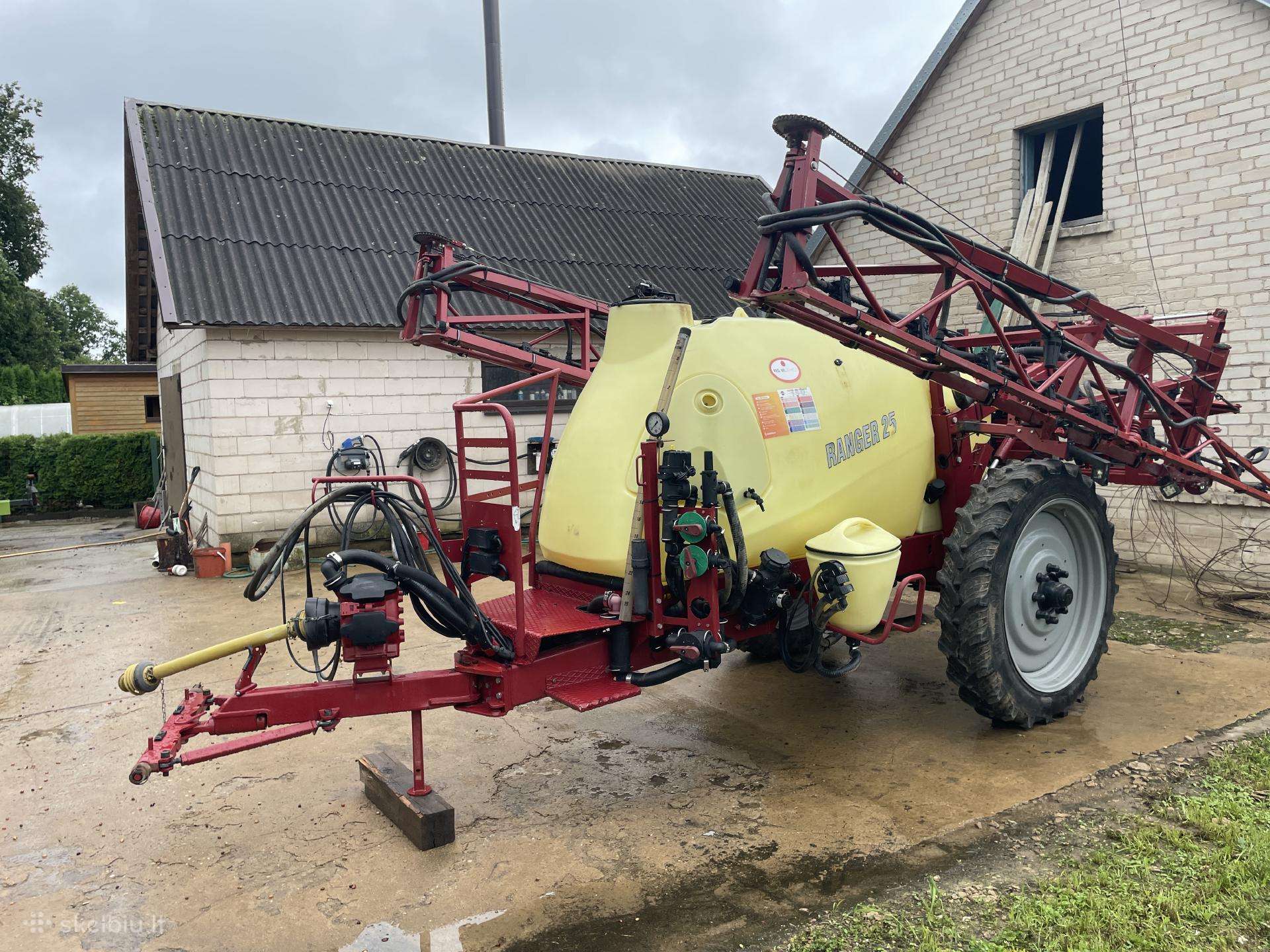 Hardi 2500, разбрызгиватели