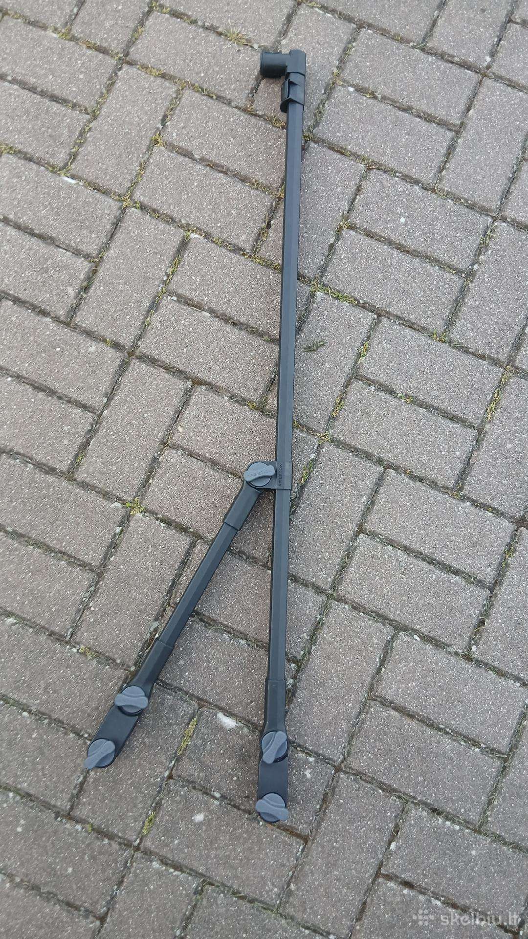 Feeder arm