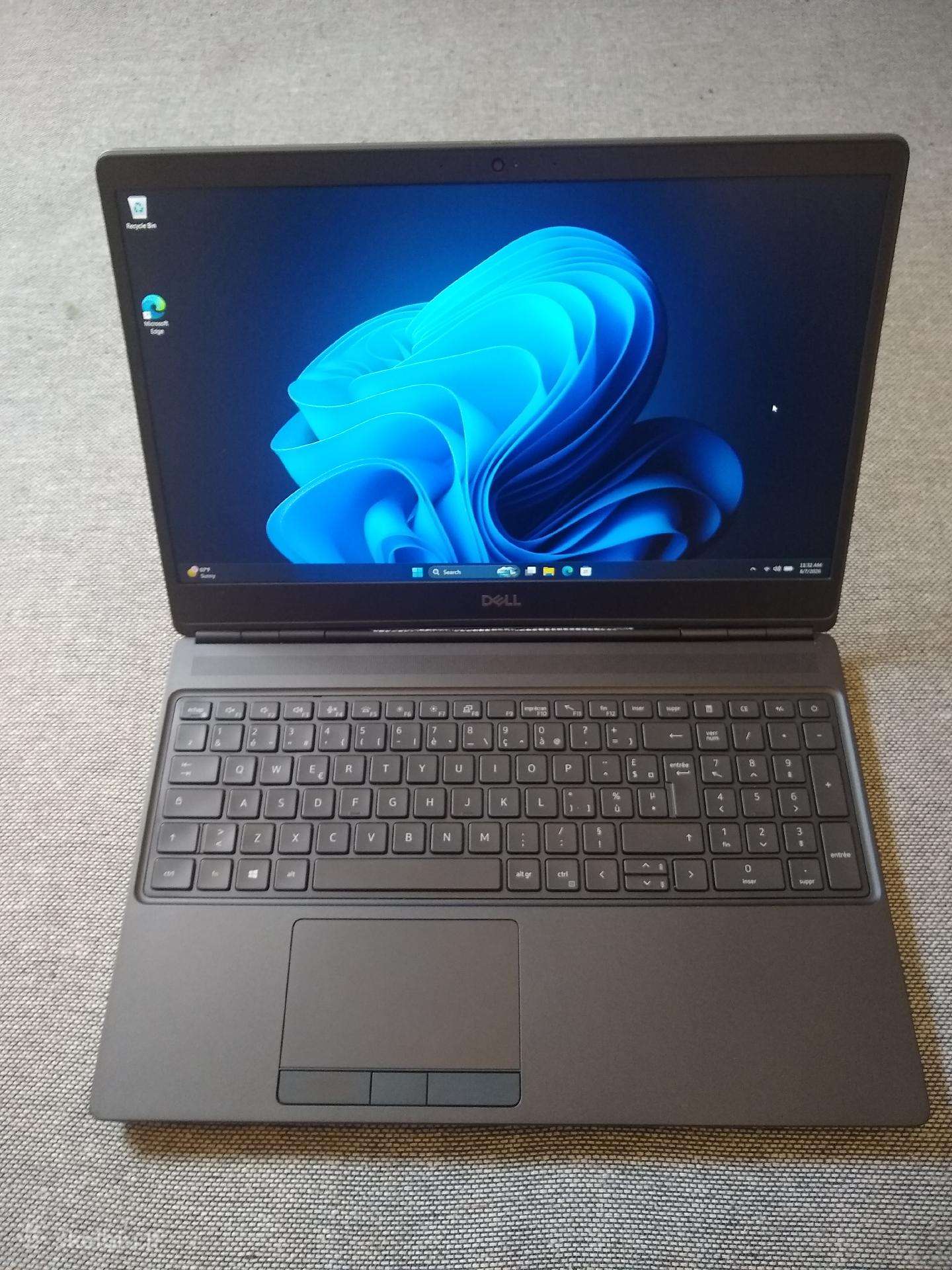 Precision 7550 i9-10885h/rtx a3000