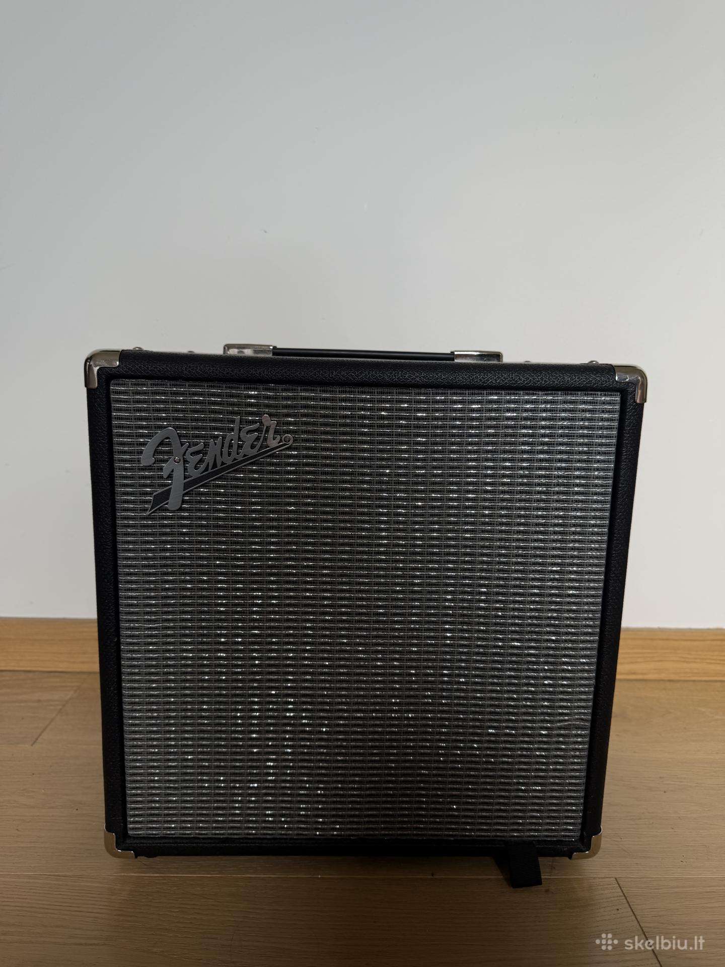 Kubas Fenderrumble 25 V3