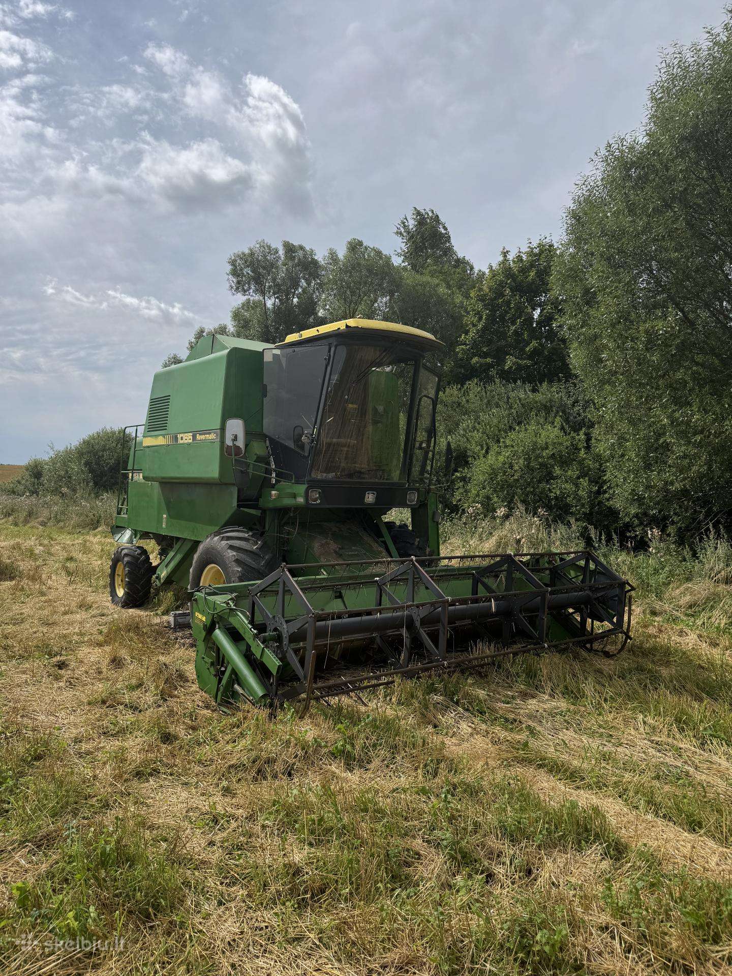 John deere 1065 revermatic