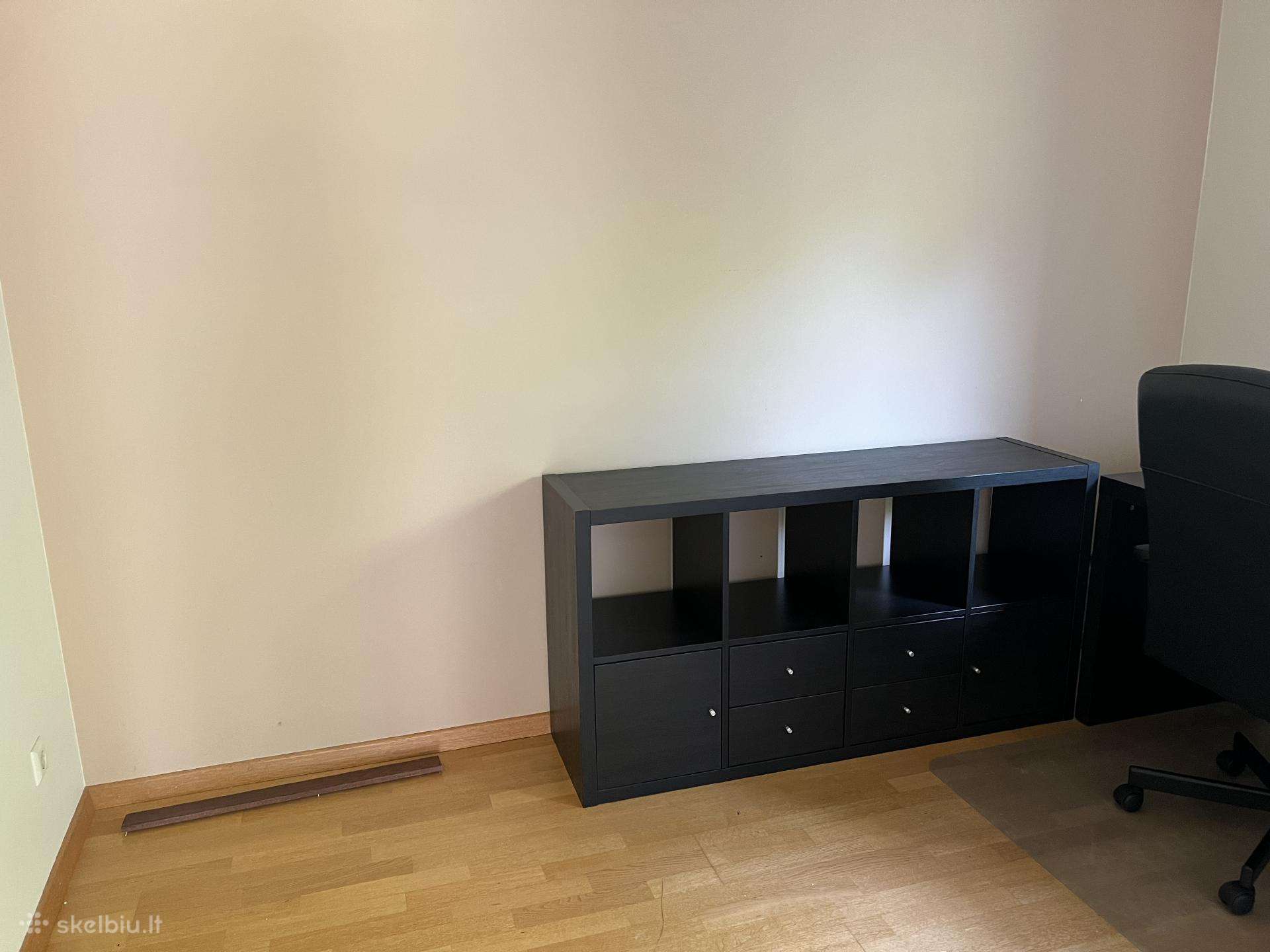 Darbo kambario baldai €200