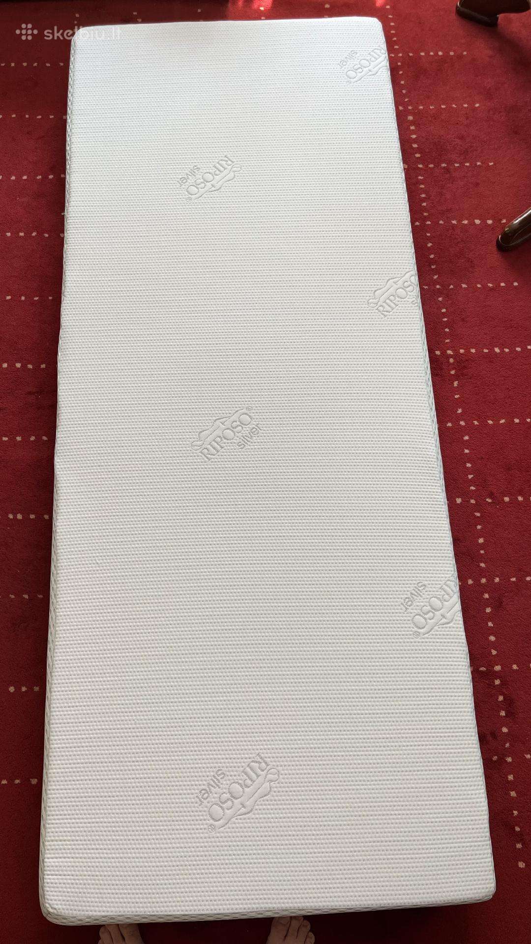 Parduodami nauji čiužiniai Riposo Memorry Silver.