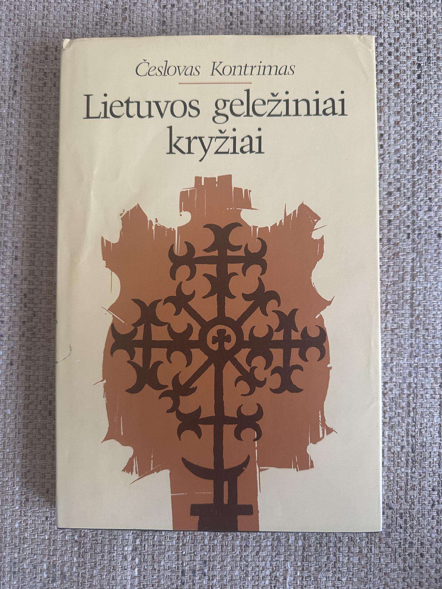 Č. Kontrimas „Lietuvos geležiniai kryžiai“