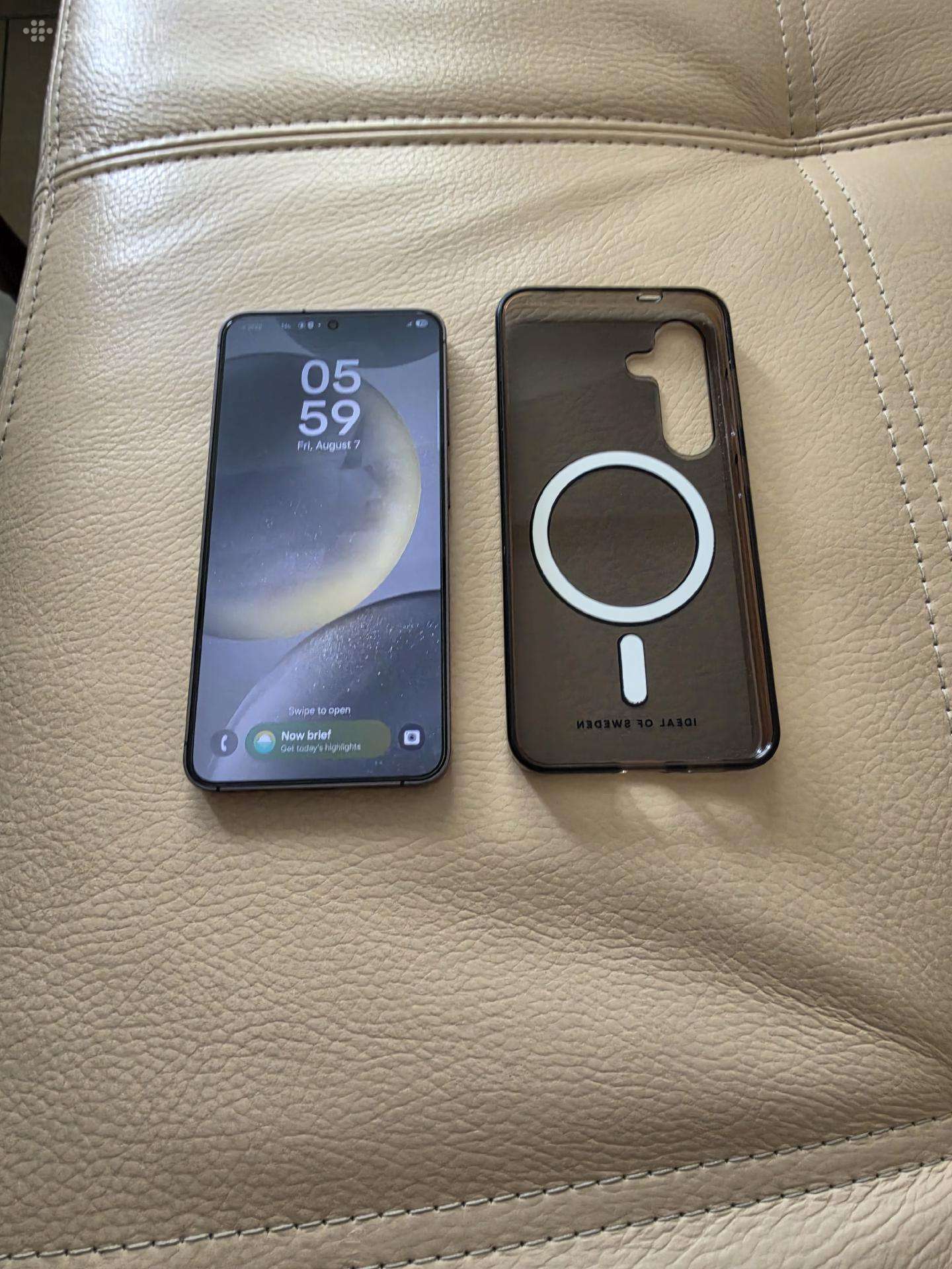 Samsung S24