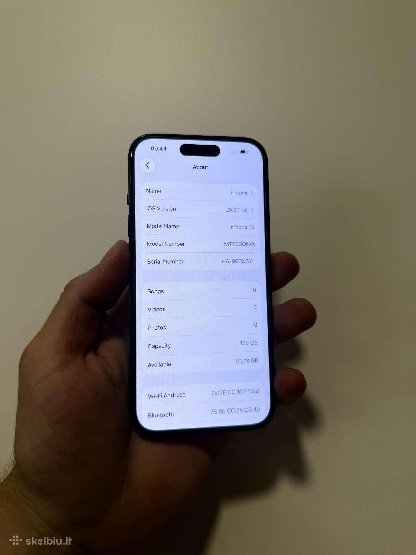 iPhone 15 128