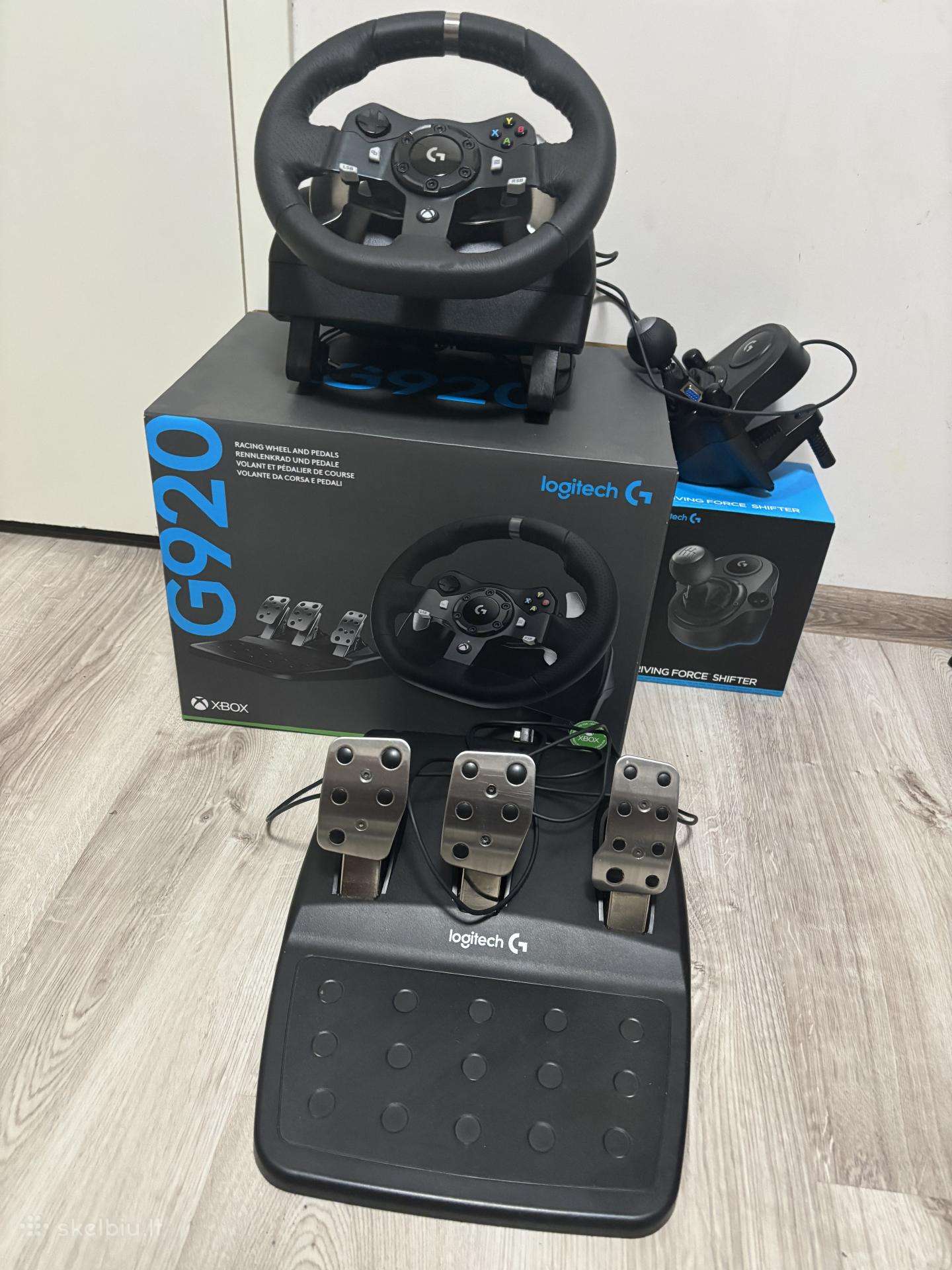 Logitech G920 + Driving Force shifter