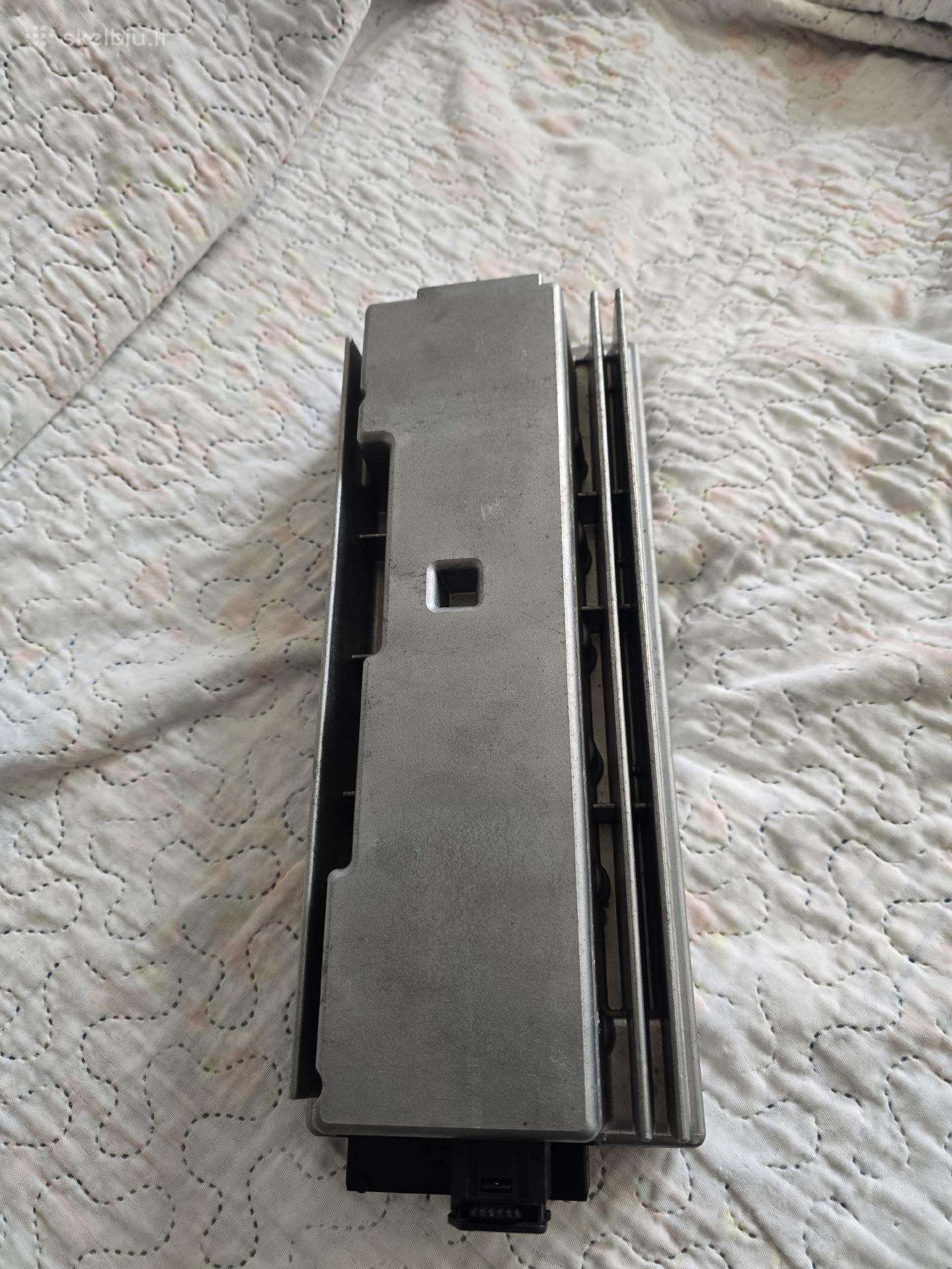 Parduodu F01 Logic 7 stiprintuva